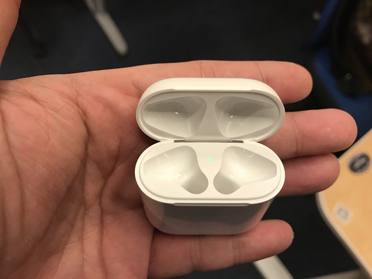 Apple AirPods $85 Number: 399 gallery