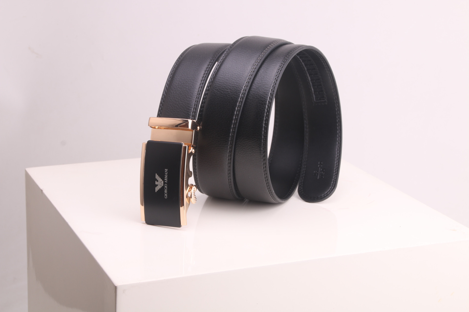 Armani  $21 code：6184 gallery