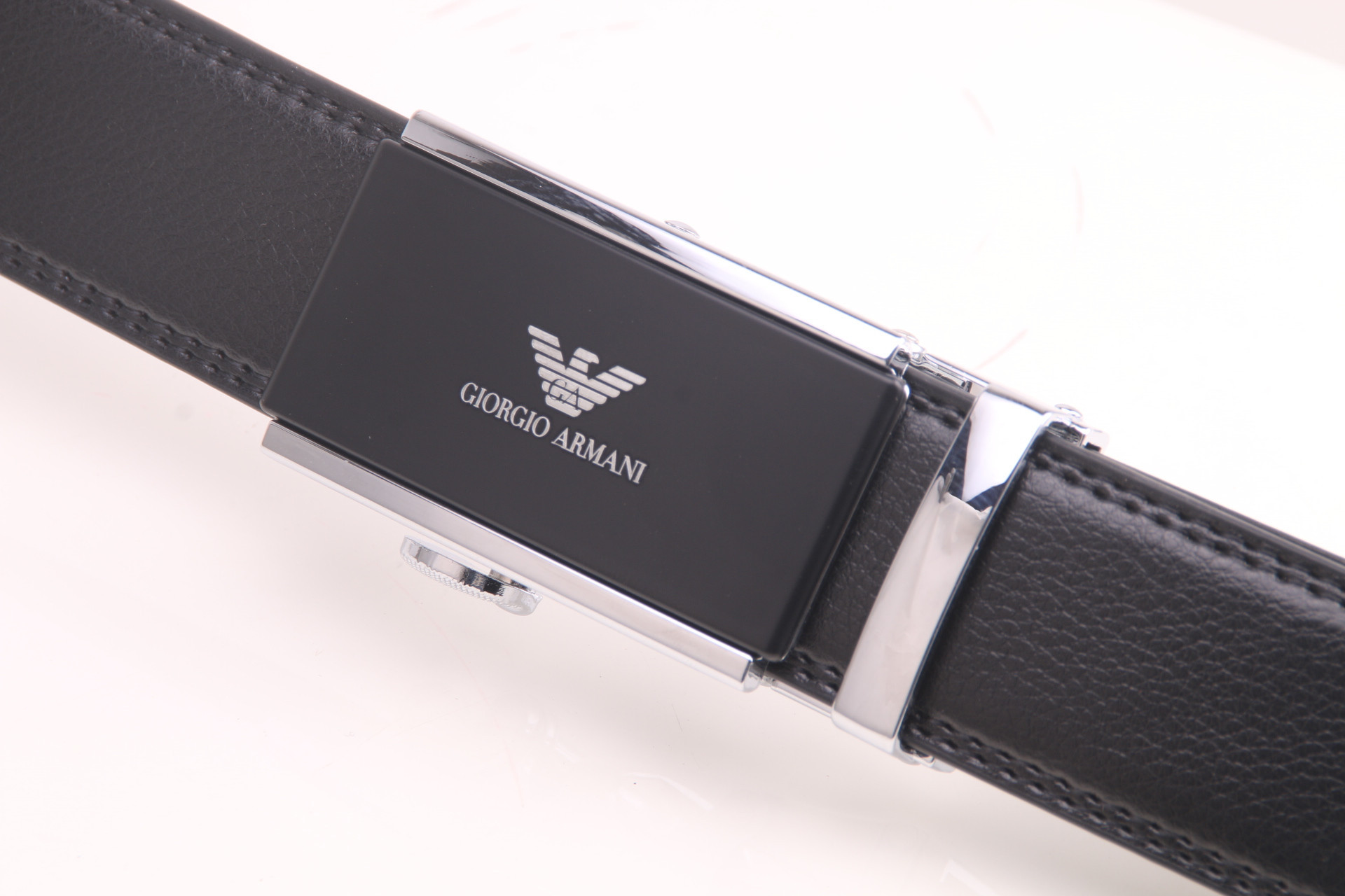 Armani  $21 code：6184 gallery