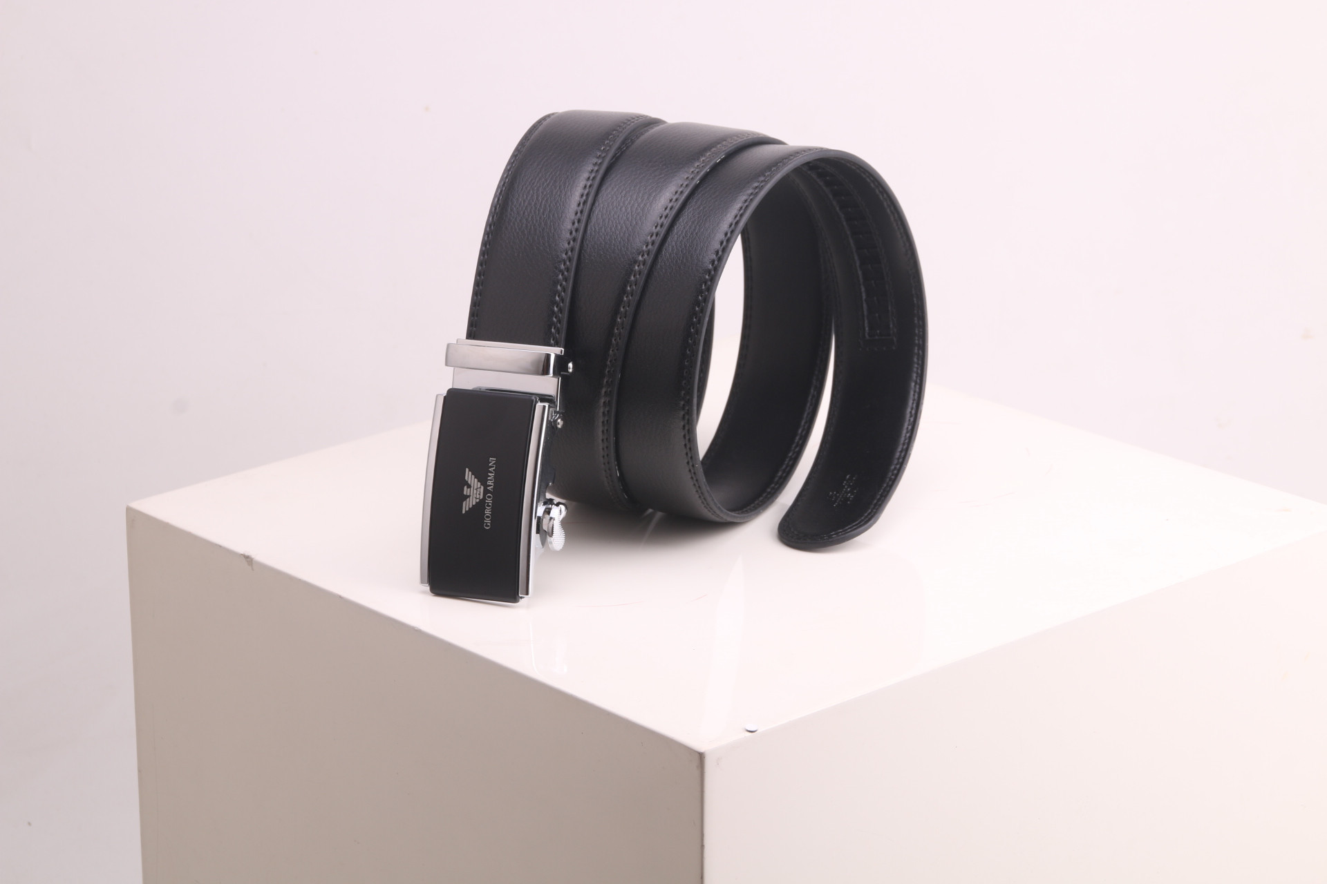 Armani  $21 code：6184 gallery