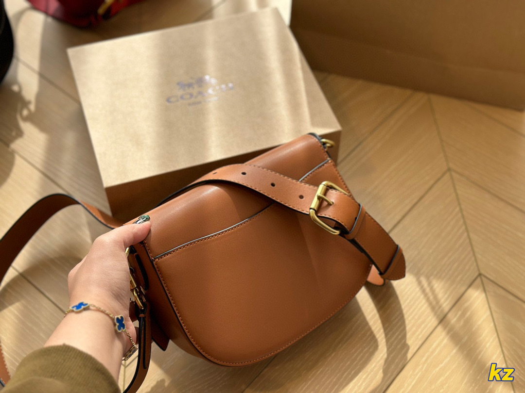 Autumn and winter coach new saddle bag69$  code:3411 gallery