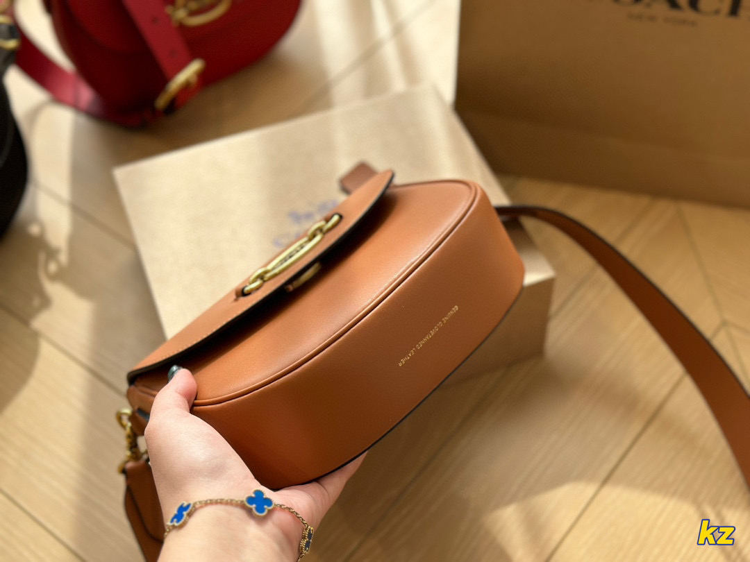 Autumn and winter coach new saddle bag69$  code:3411 gallery