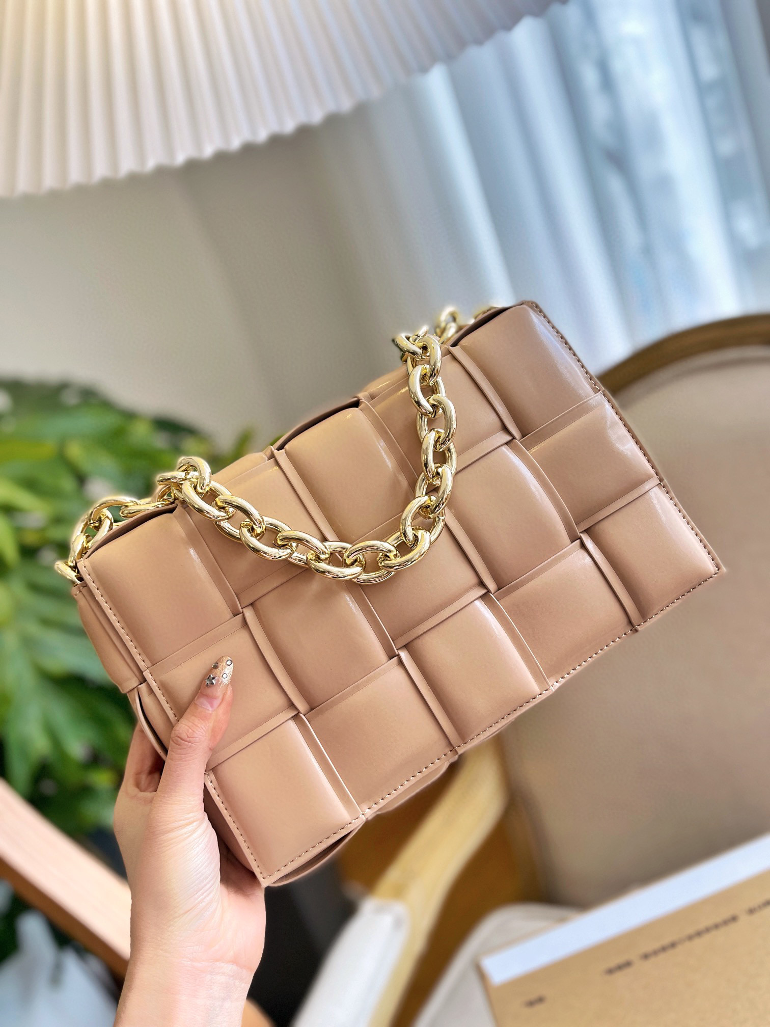BOTTEGA VENETA $85 CODE：13178 gallery