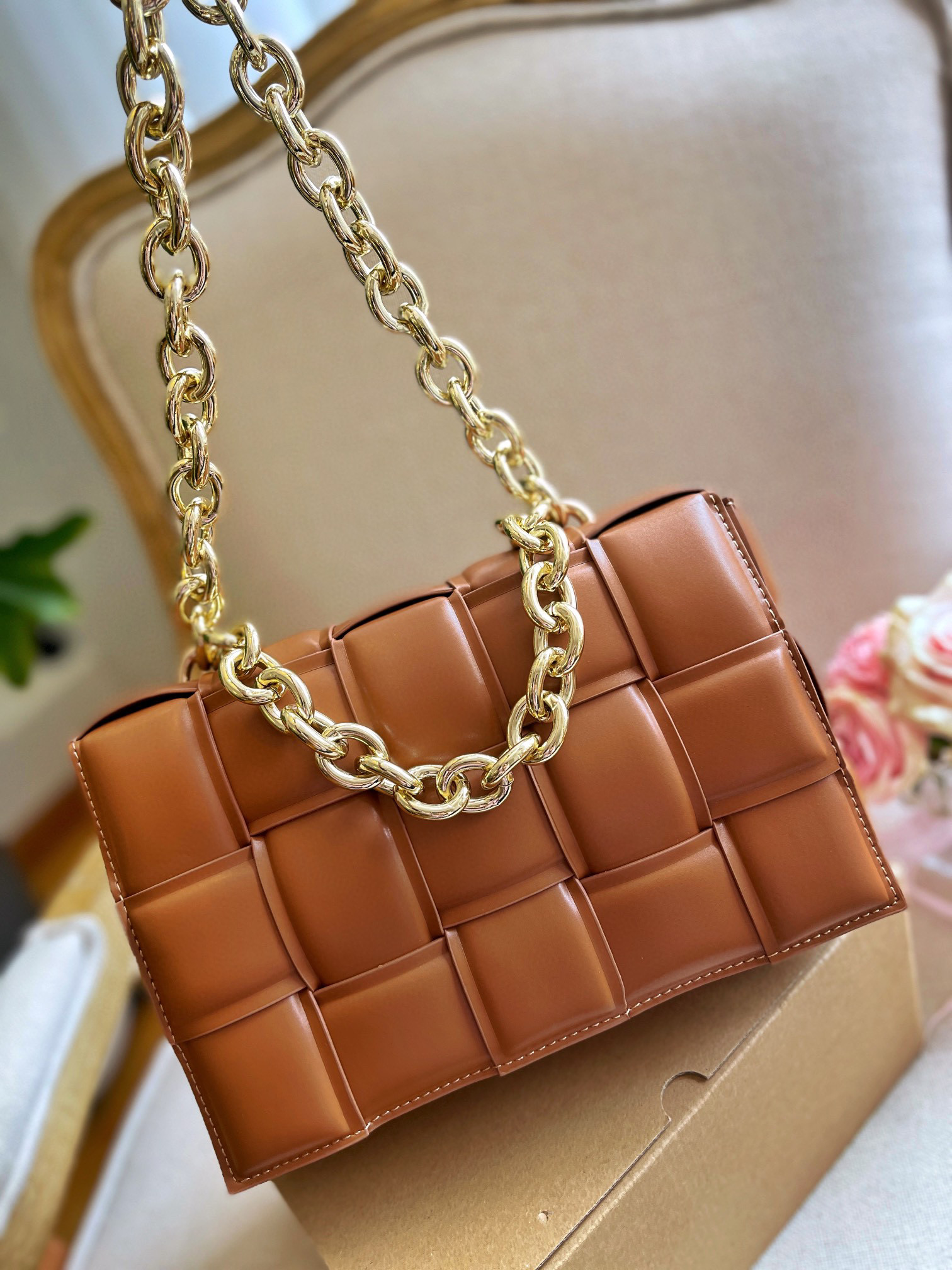 BOTTEGA VENETA $85 CODE：13178 gallery