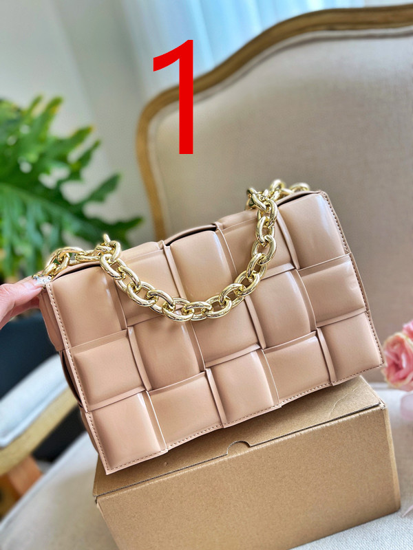 BOTTEGA VENETA $85 CODE：13178 gallery