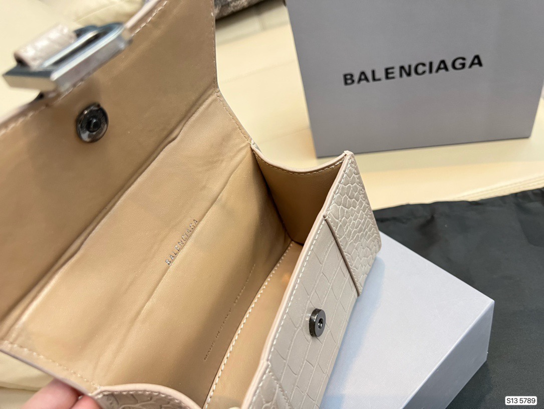 Balenciaga $68 code：13755 gallery