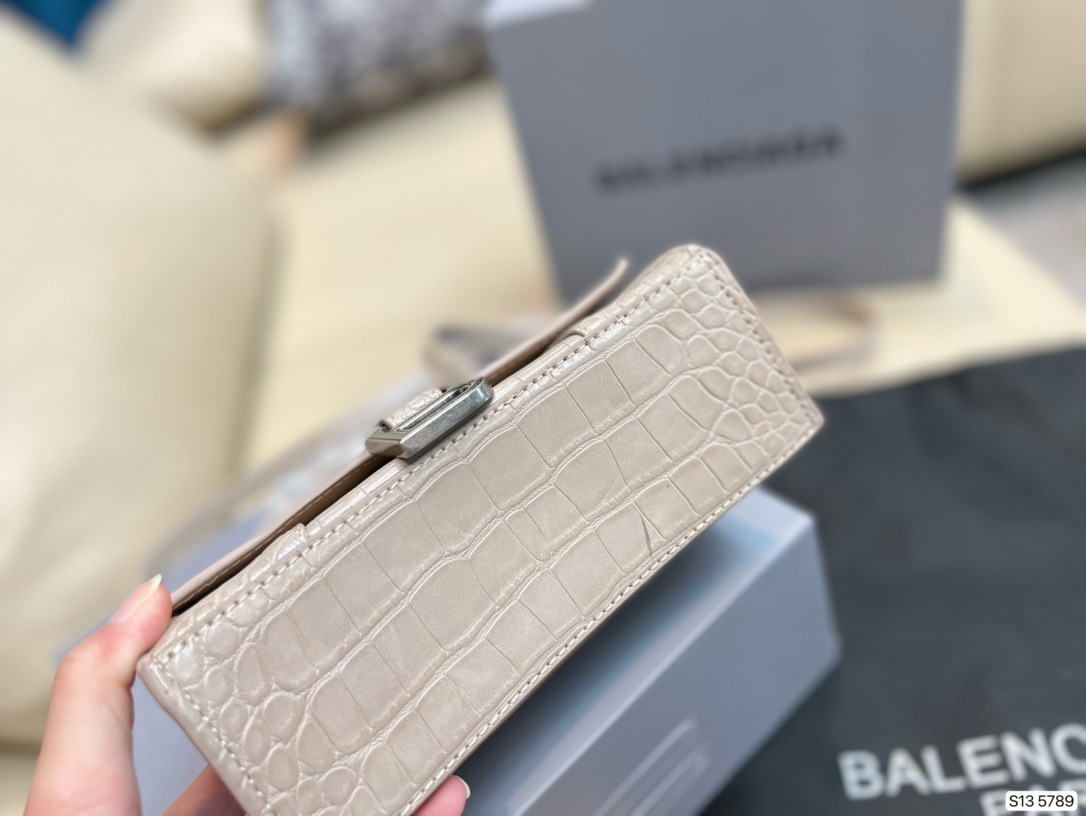 Balenciaga $68 code：13755 gallery