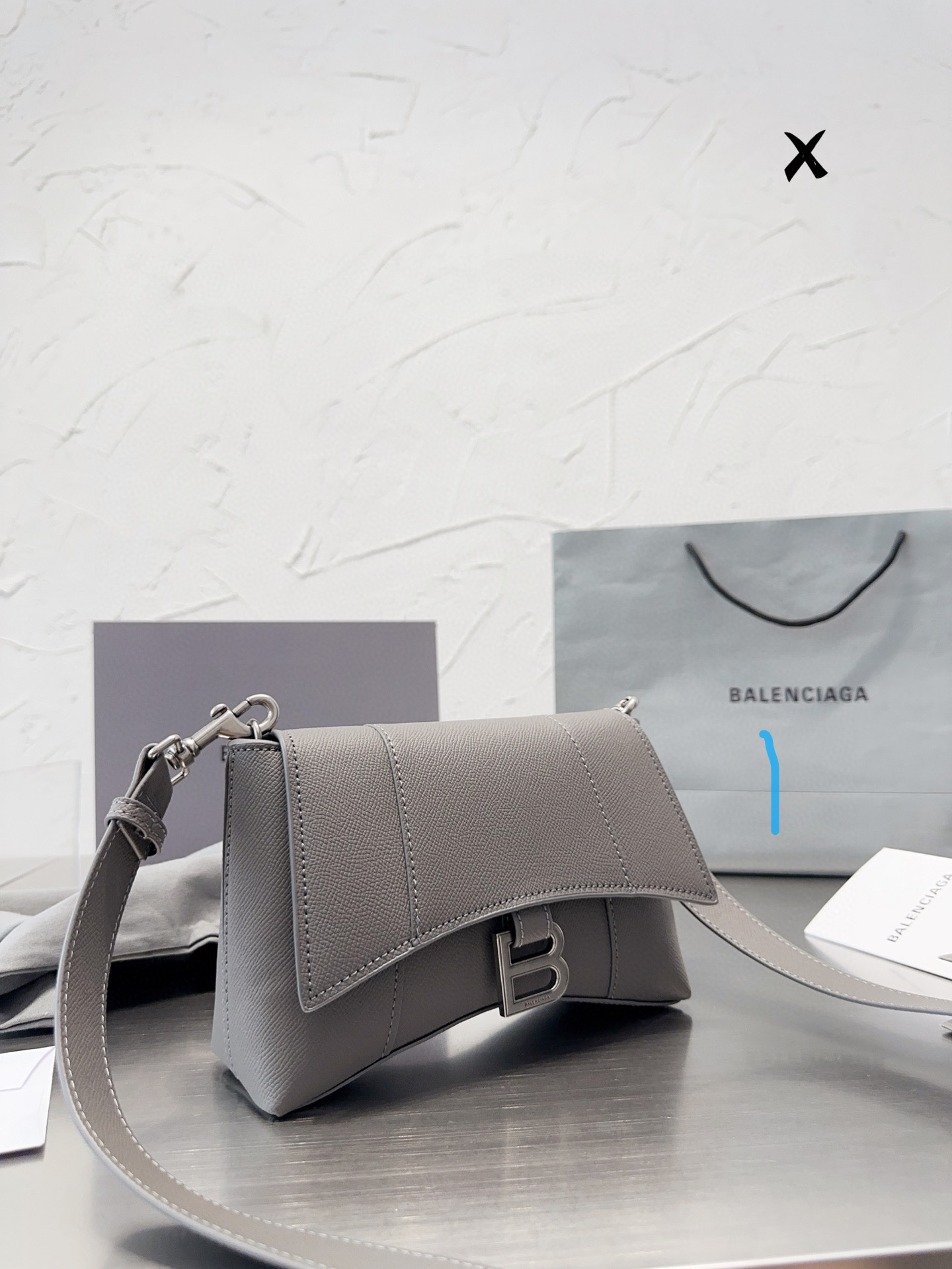 Balenciaga hourglass bag66$ code:8952 gallery