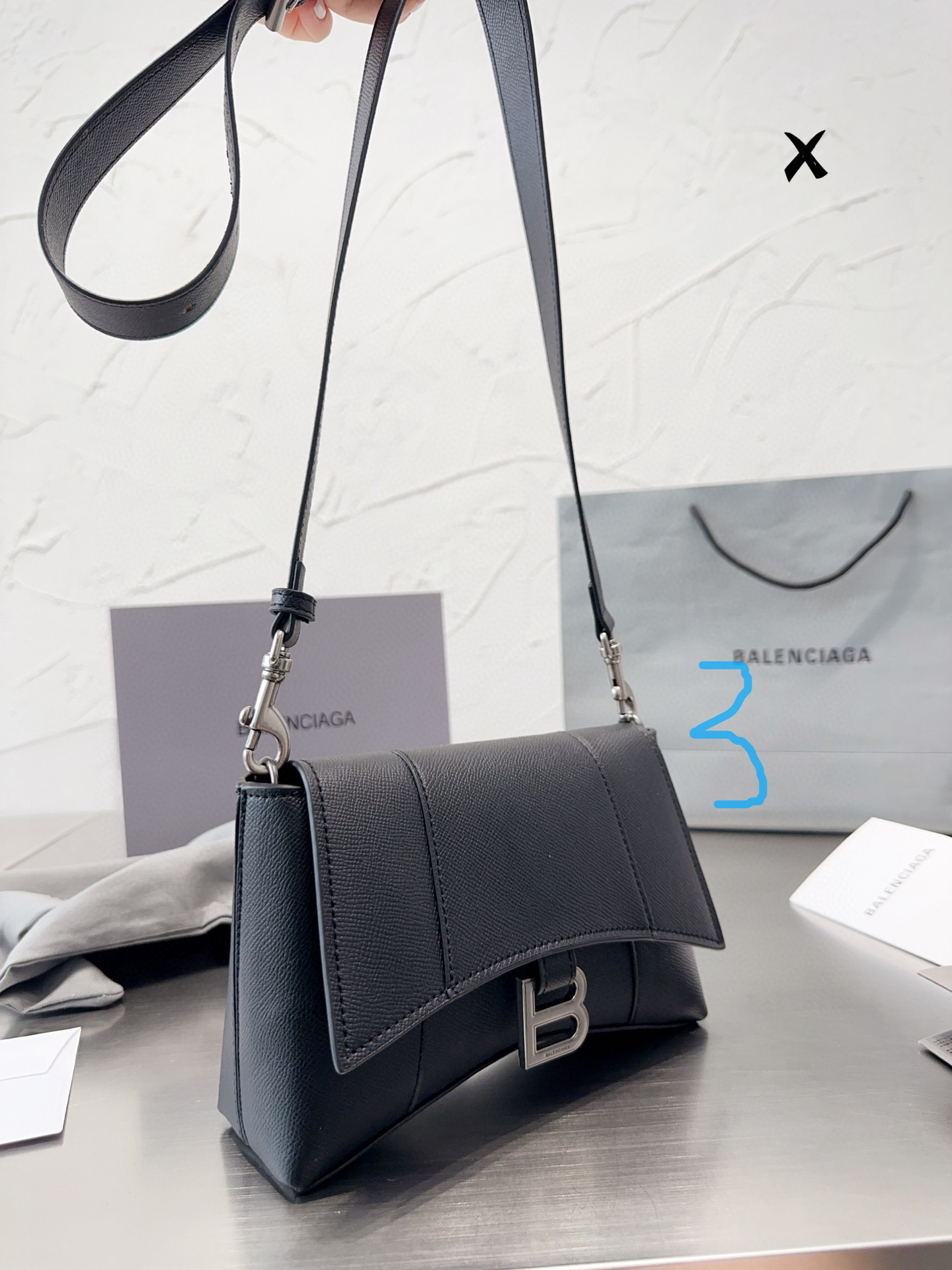 Balenciaga hourglass bag66$ code:8952 gallery
