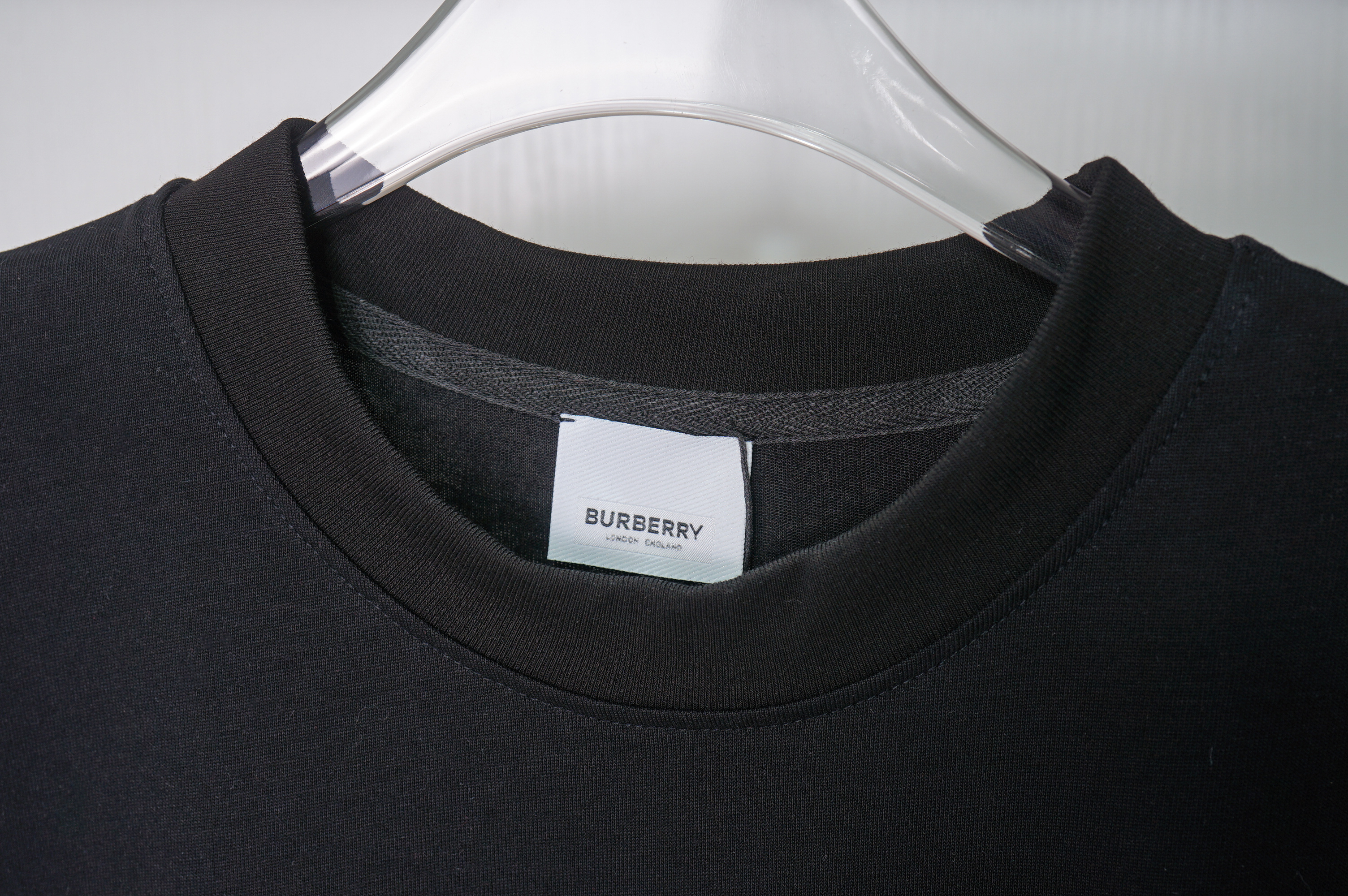 Burberry $30 CODE：14288 gallery
