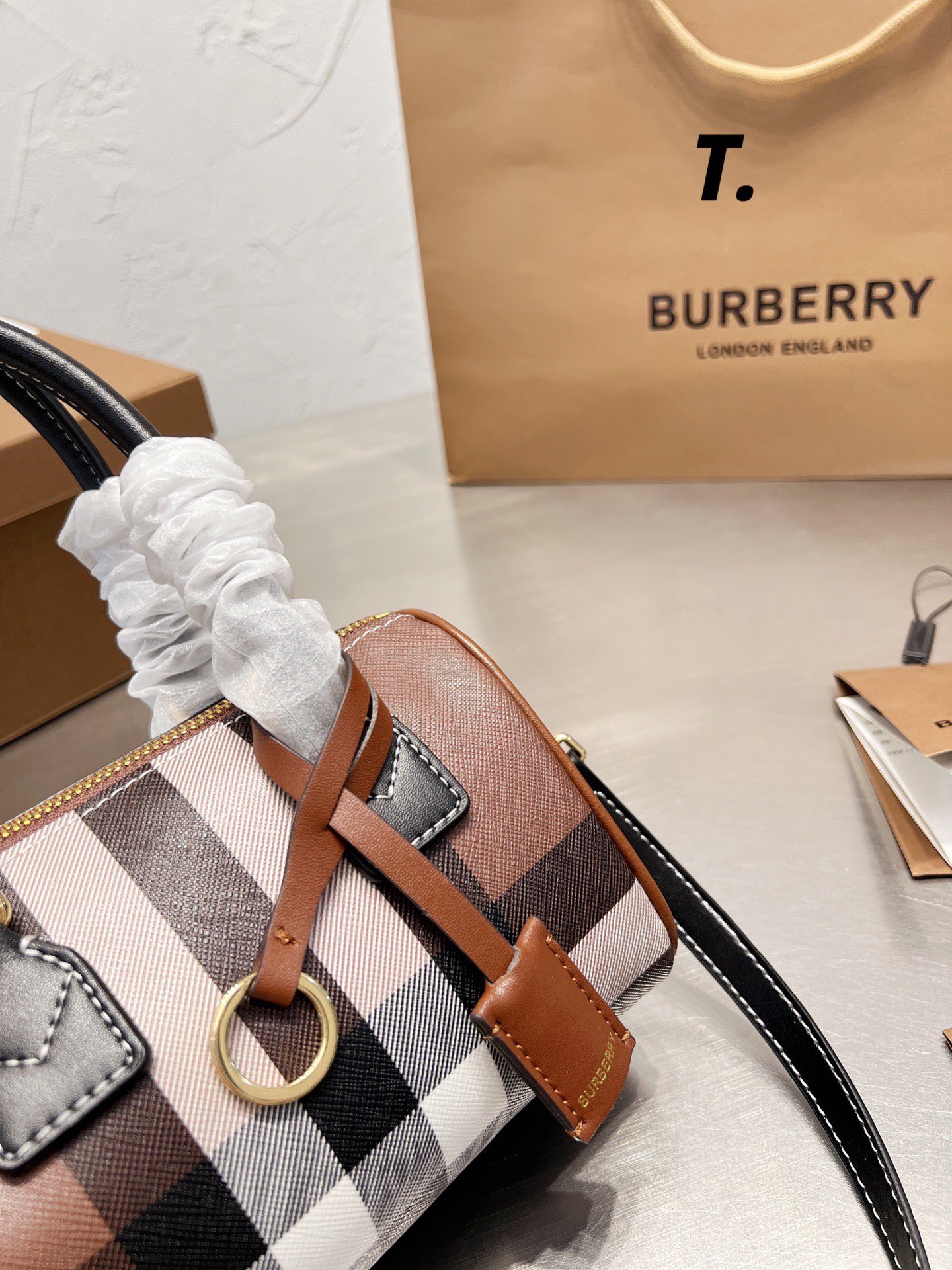 Burberrys $72 code：13761 gallery