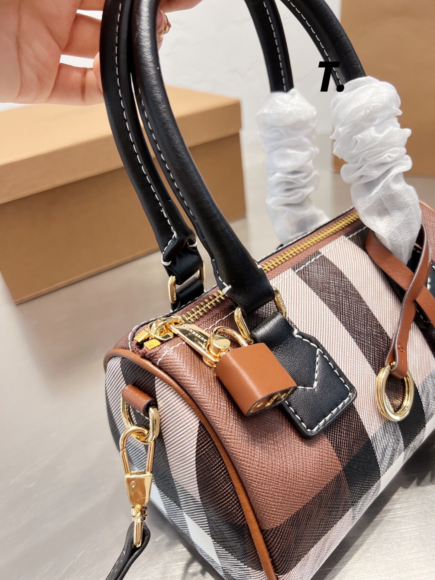 Burberrys $72 code：13761 gallery