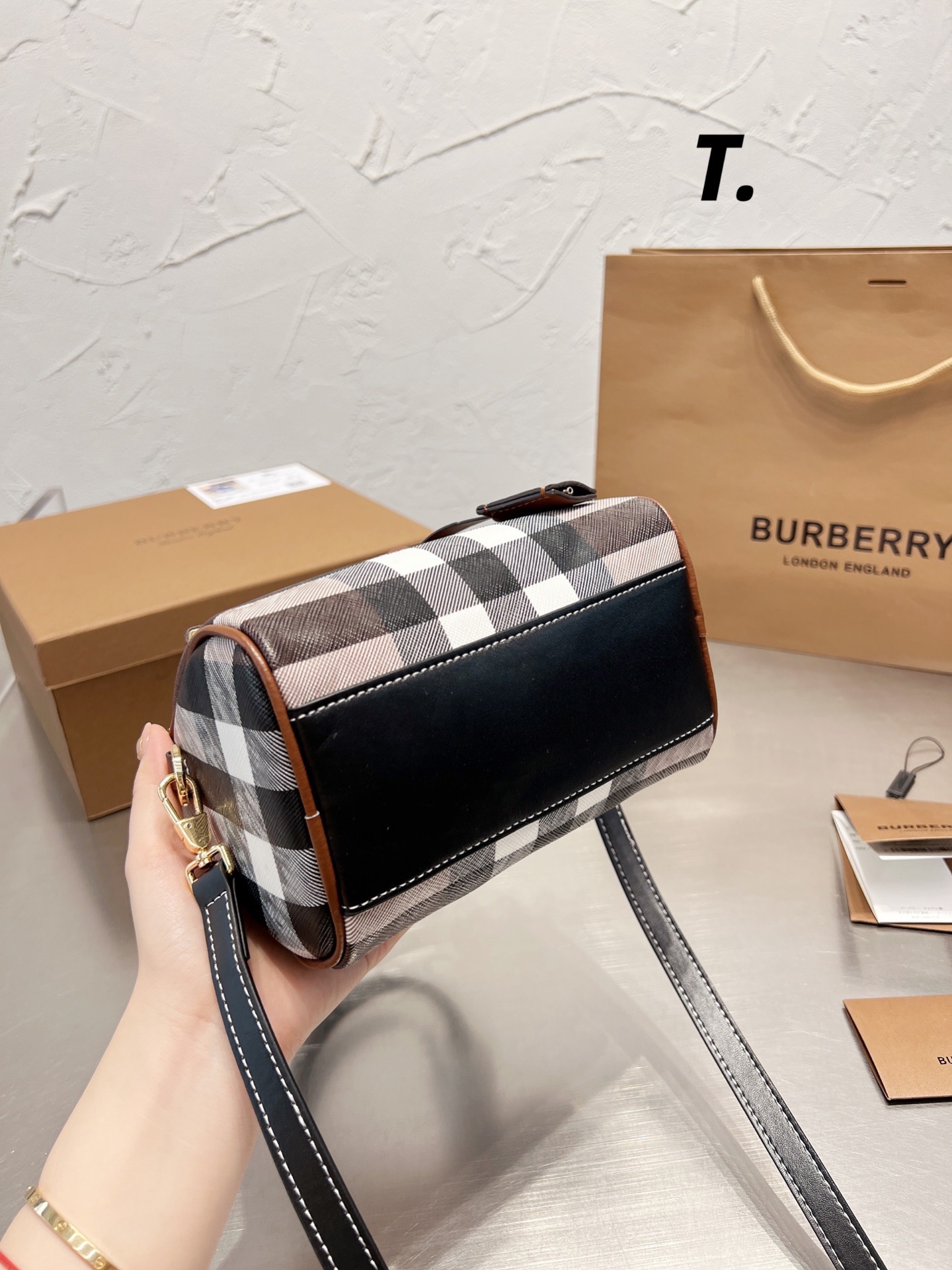 Burberrys $72 code：13761 gallery