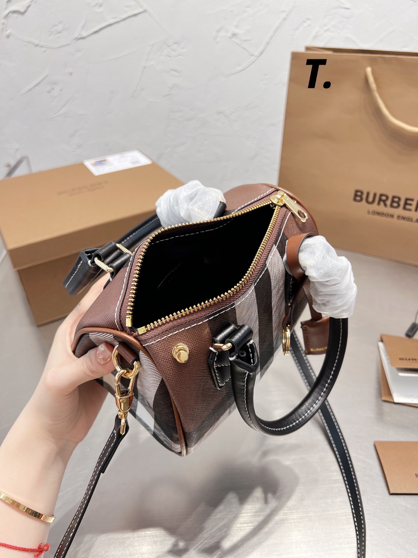 Burberrys $72 code：13761 gallery
