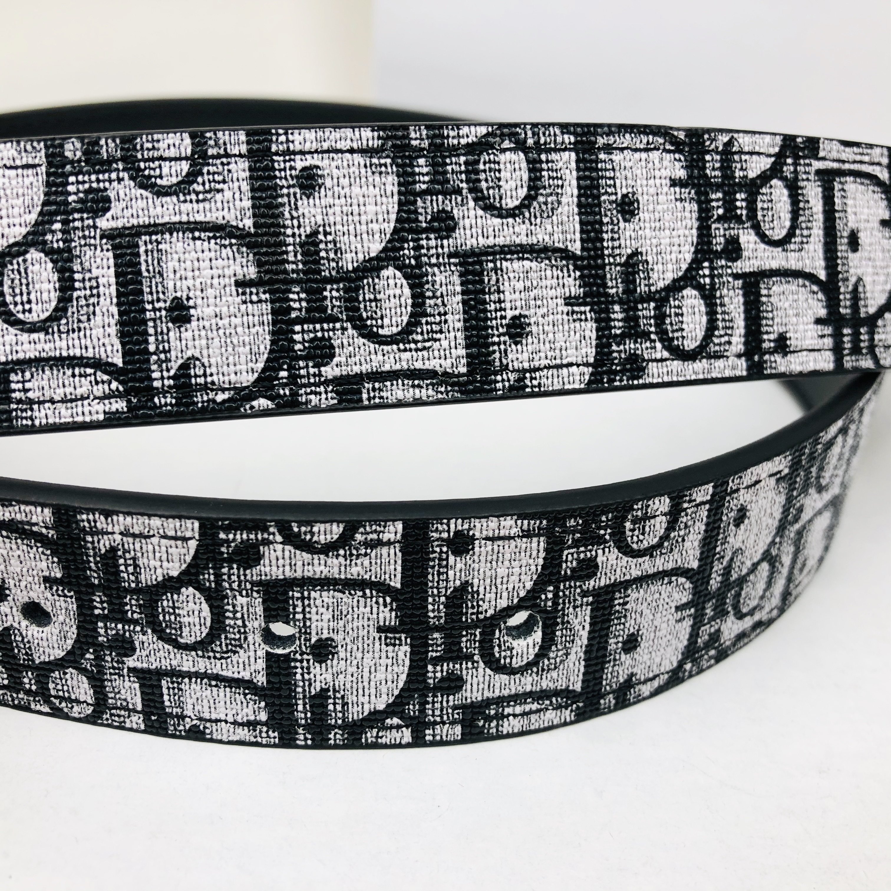 CD $25 code：14127 gallery