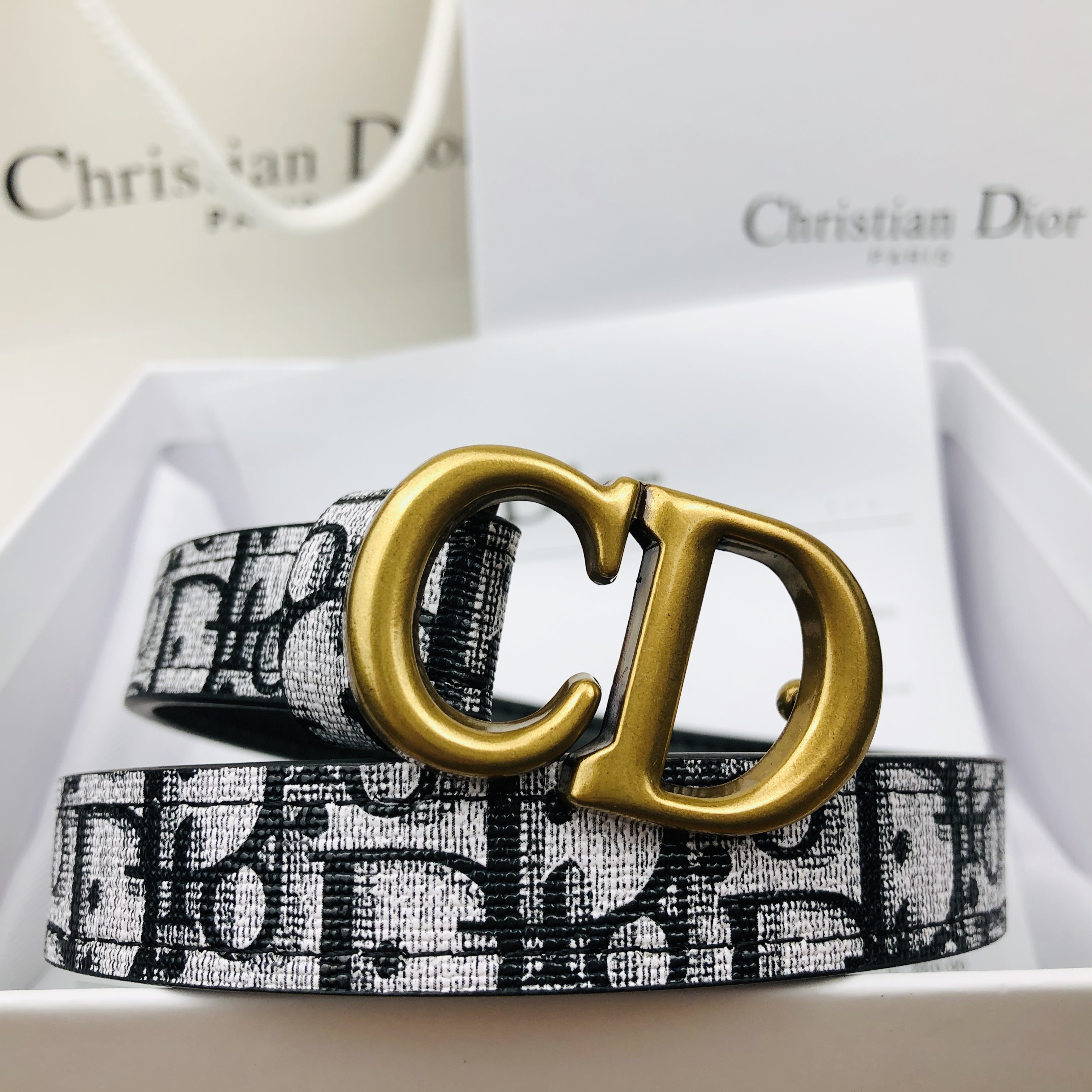 CD $25 code：14127 gallery