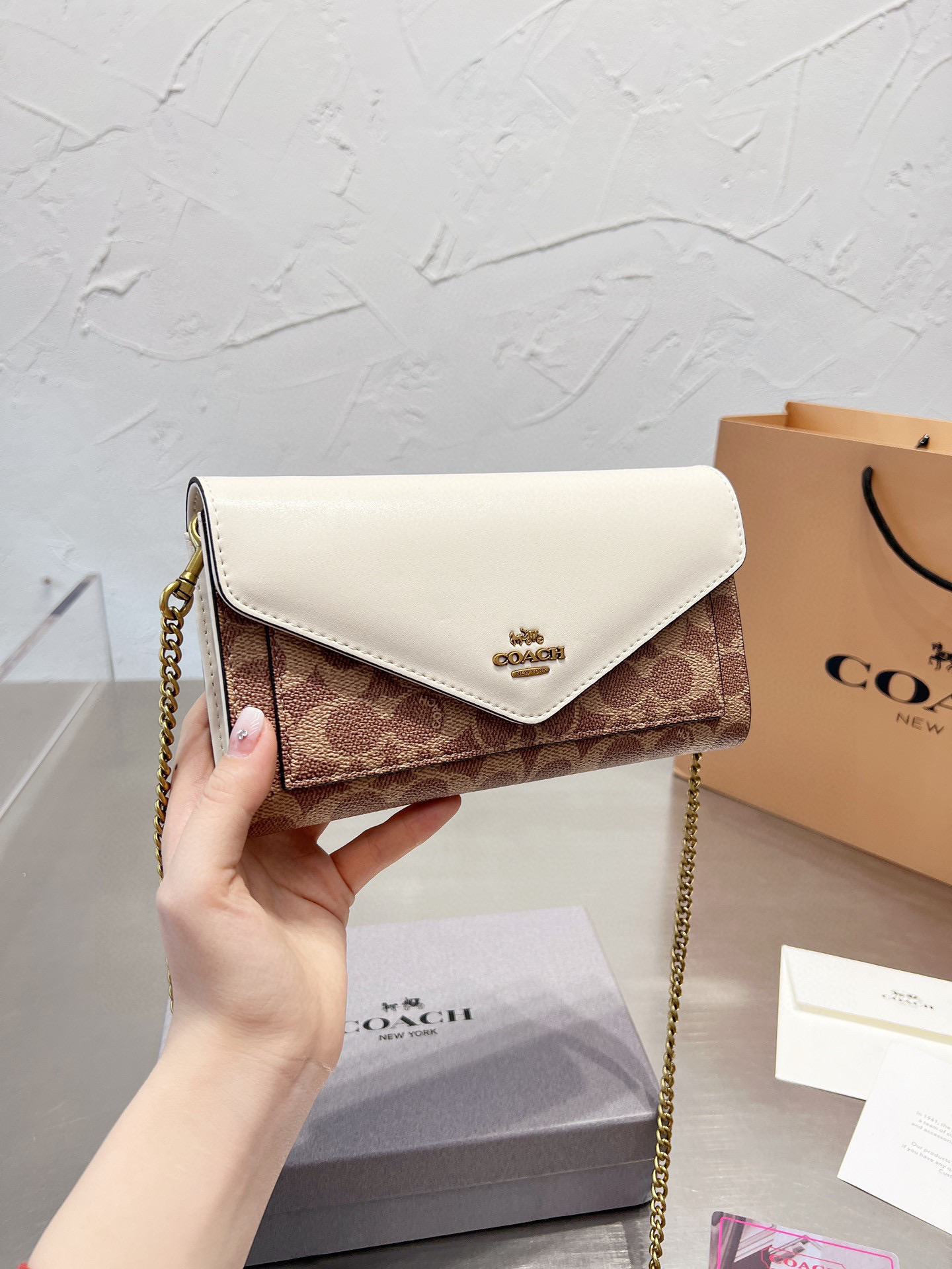 COACH COACH48$  code:6185 gallery
