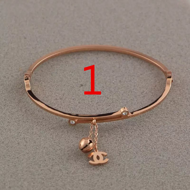 Chanel $16 Code:4851 gallery