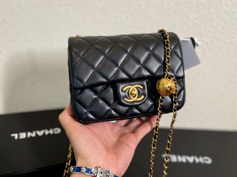 Chanel $64 Code：13057 gallery