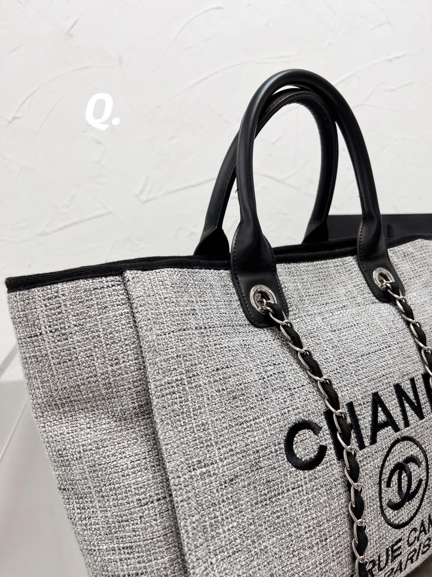 Chanel $64 Code：13122 gallery