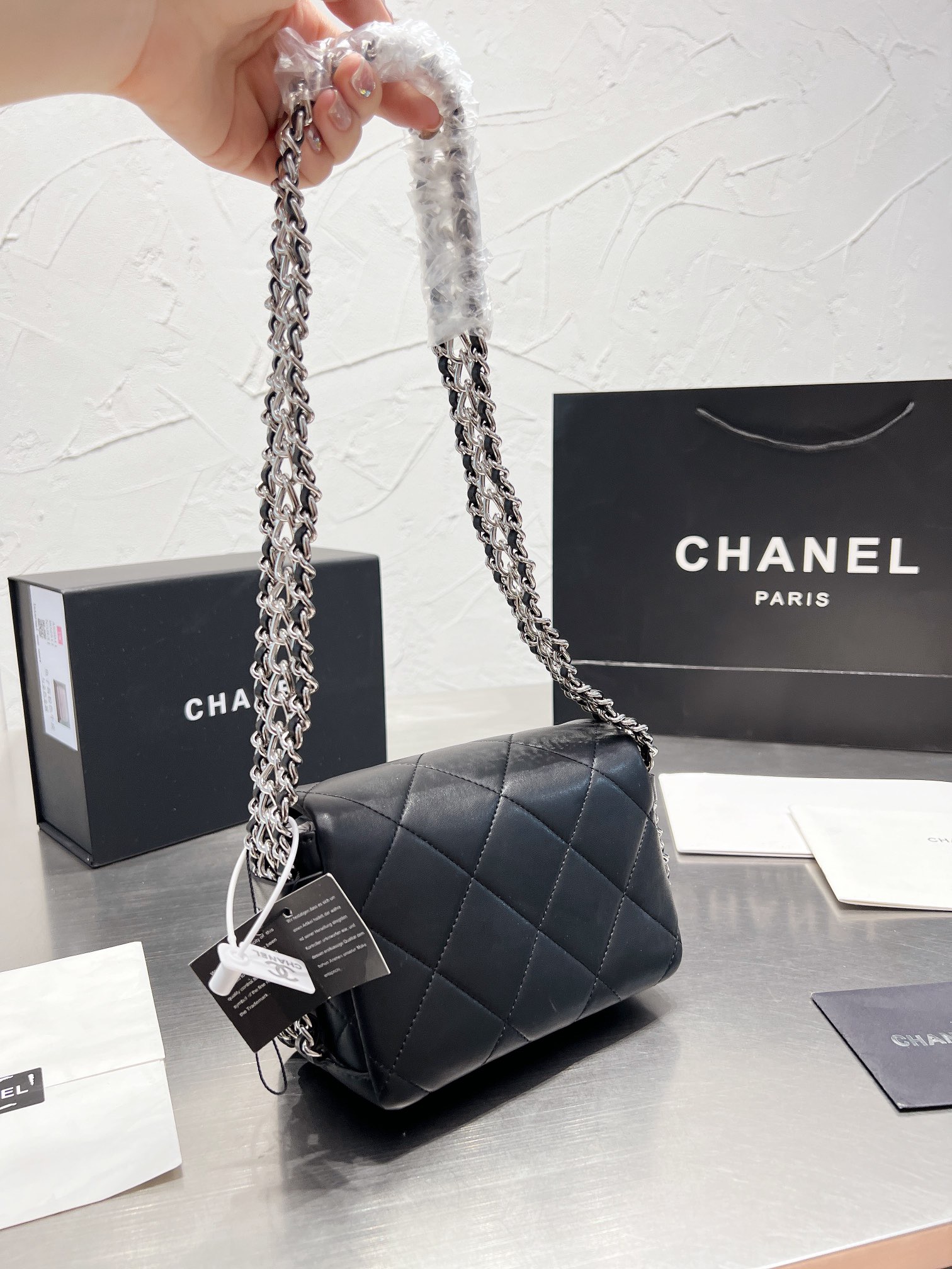 Chanel $72 code：13616 gallery