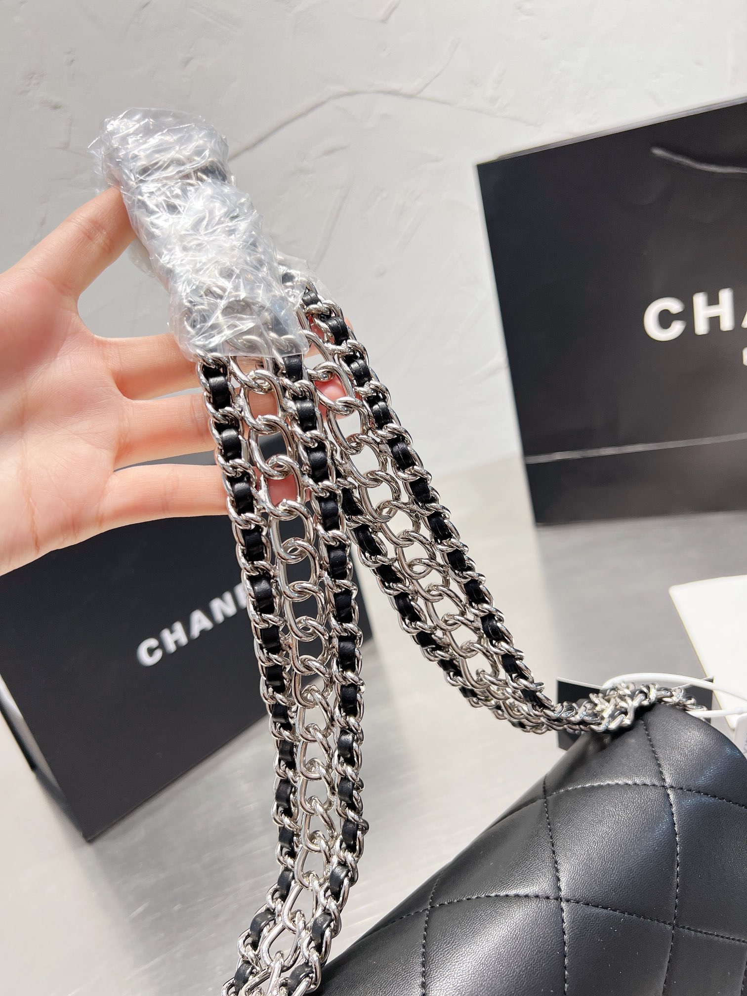 Chanel $72 code：13616 gallery