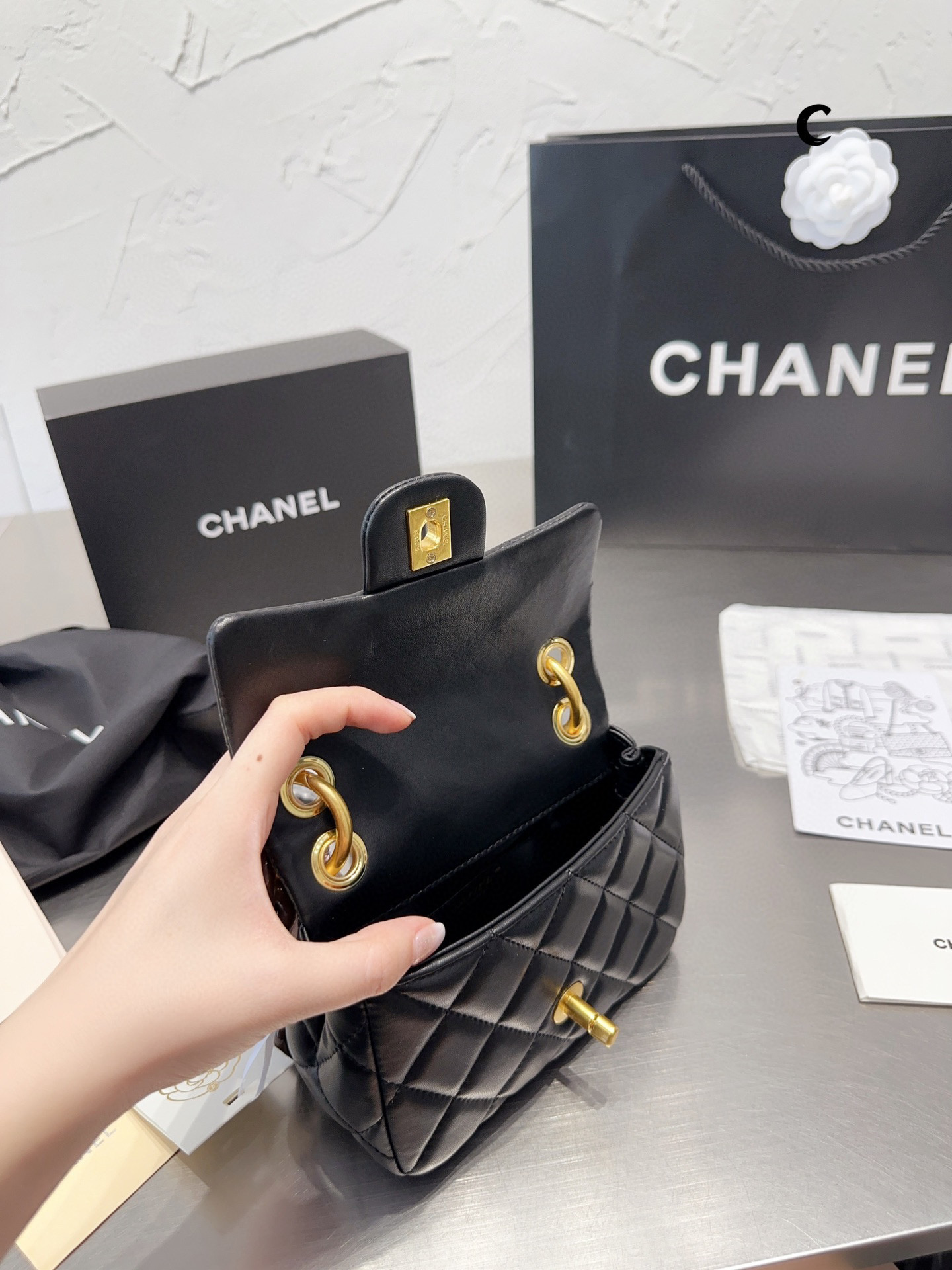 Chanel 68$  code:11281 gallery