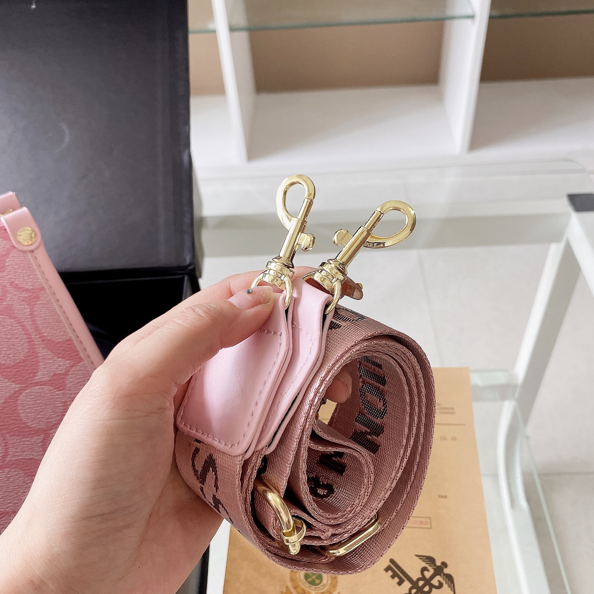Coach $33 Code：13458 gallery