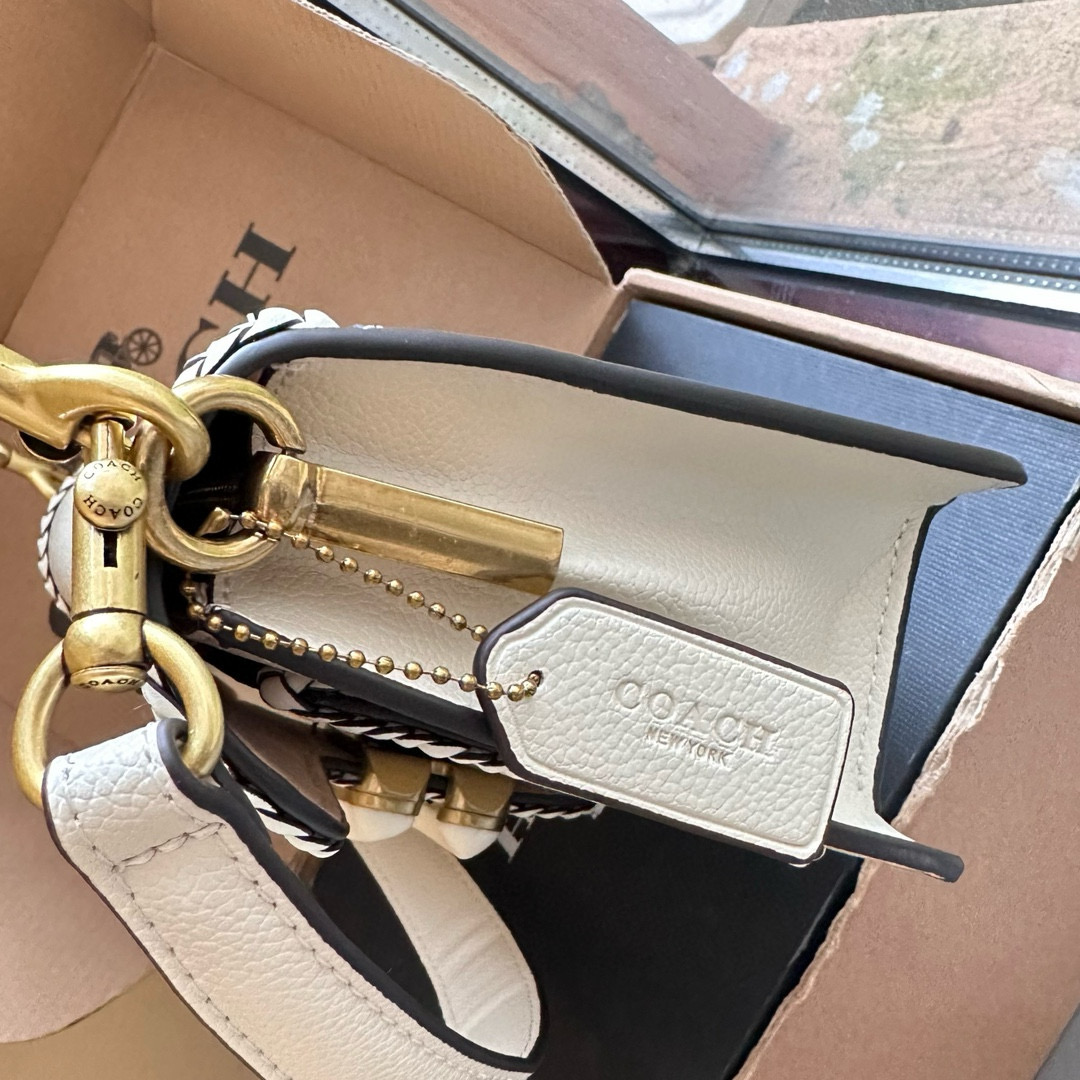 Coach $70 code:3419 gallery