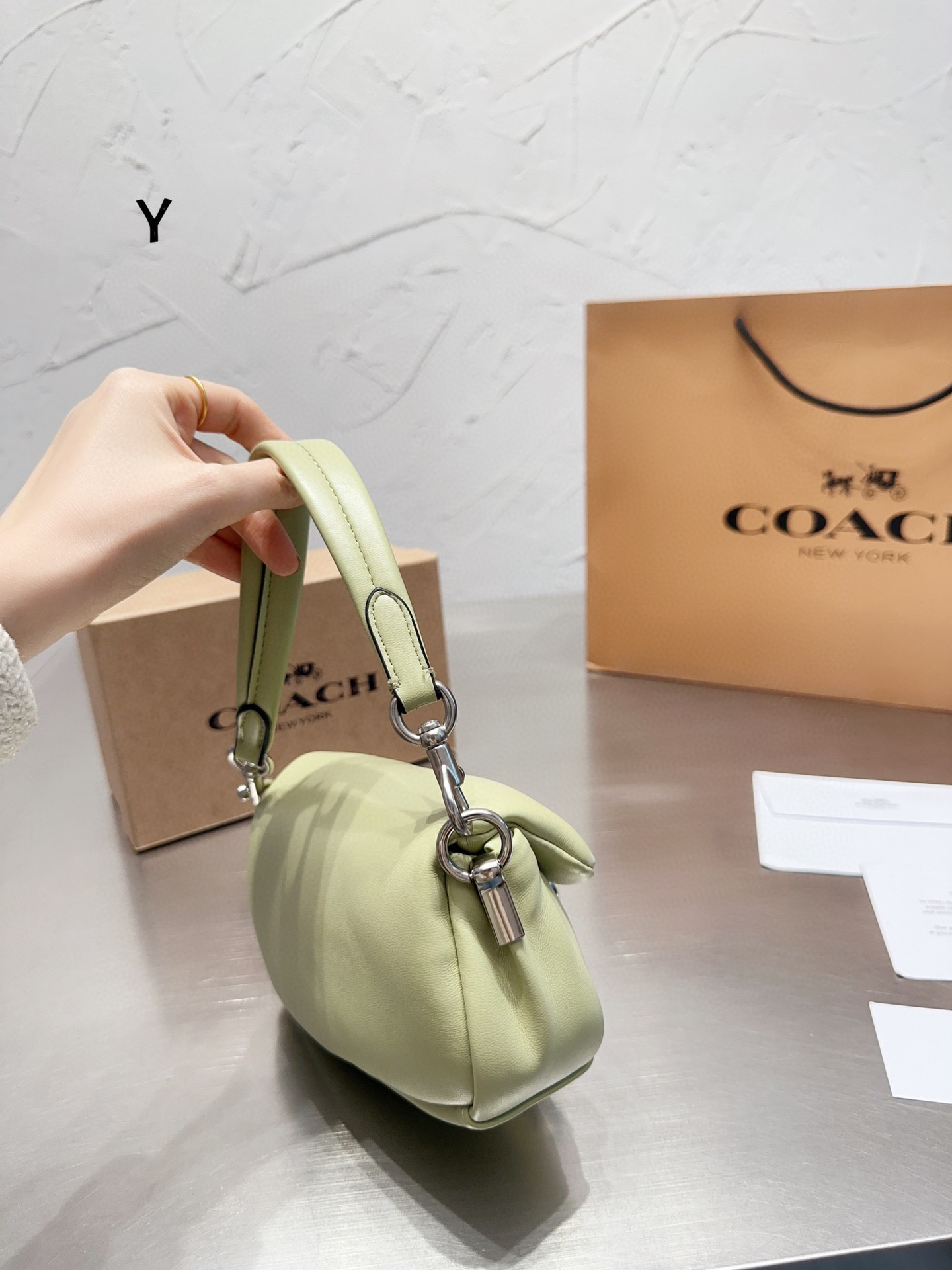 Coach $76 code：14676 gallery