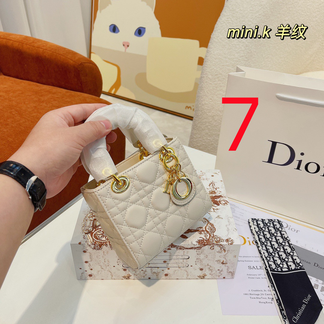 Dior $72 code：13703 gallery