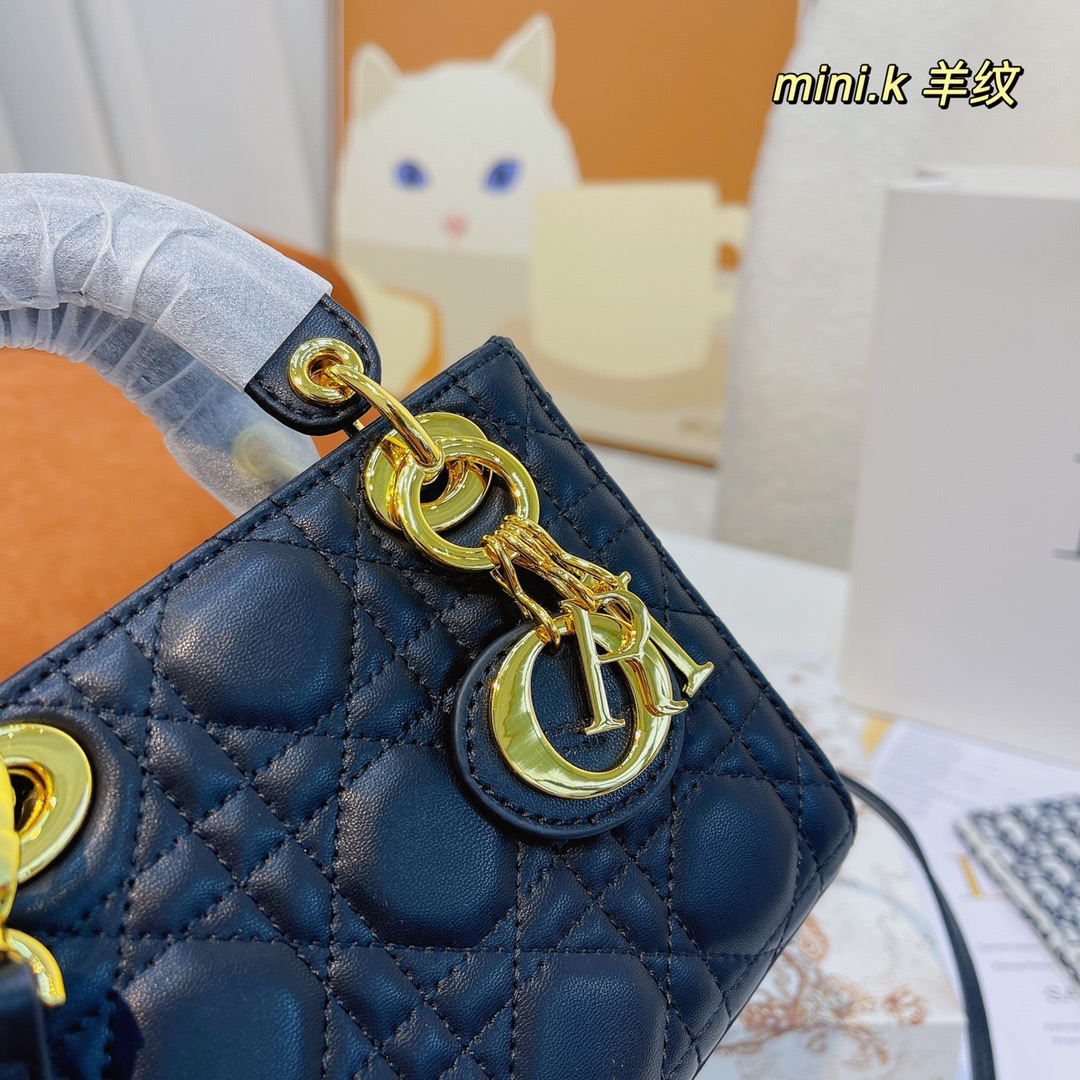 Dior $72 code：13703 gallery