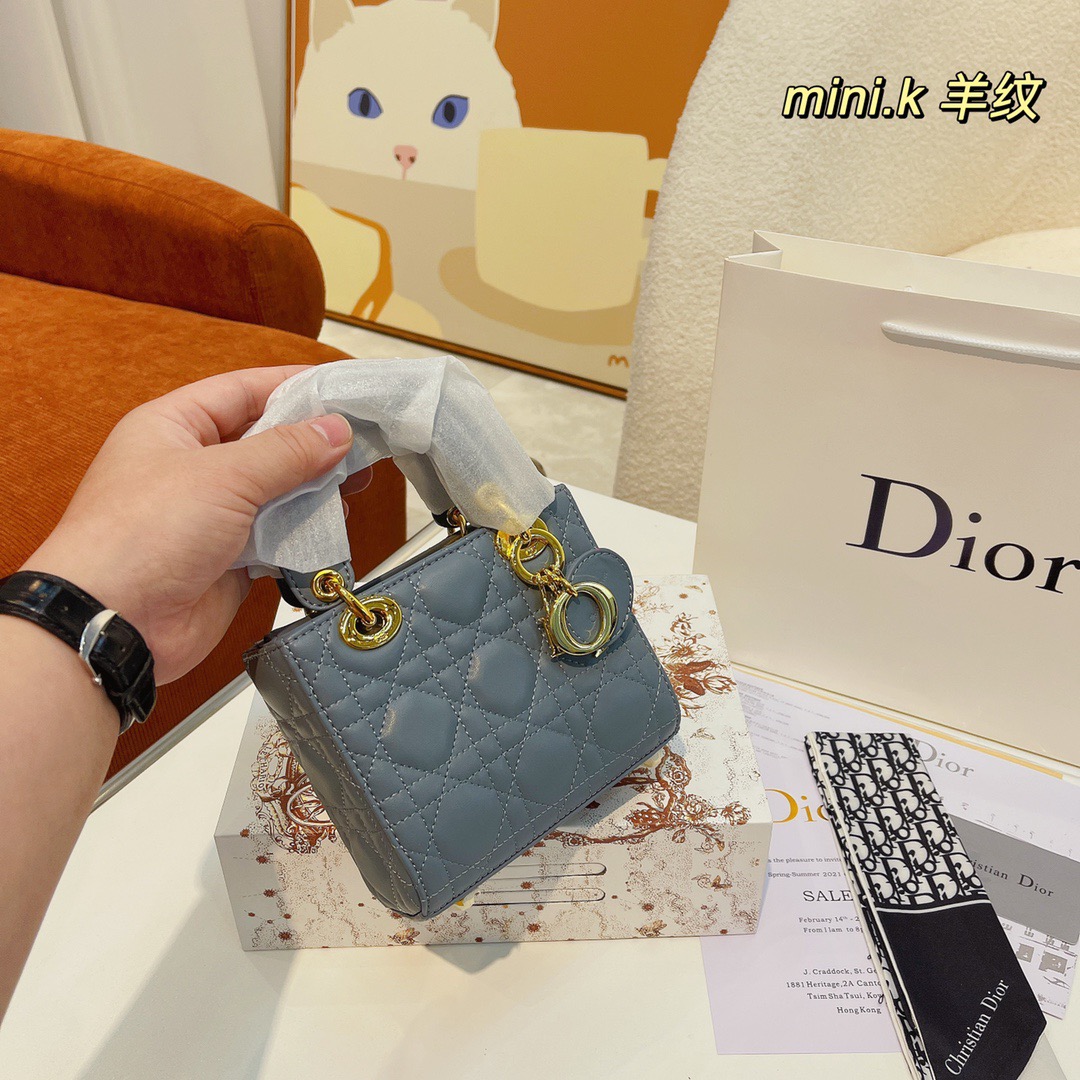 Dior $72 code：13703 gallery