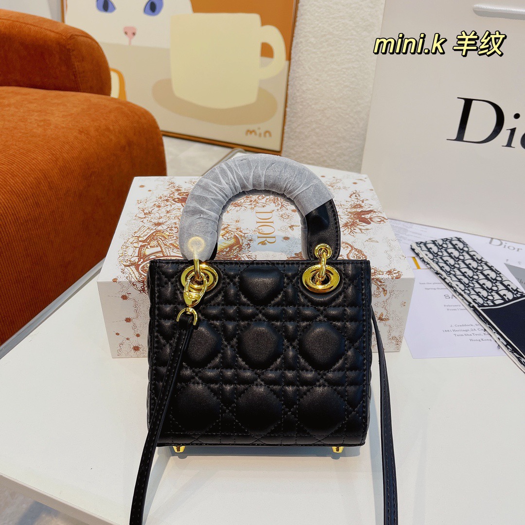 Dior $72 code：13703 gallery
