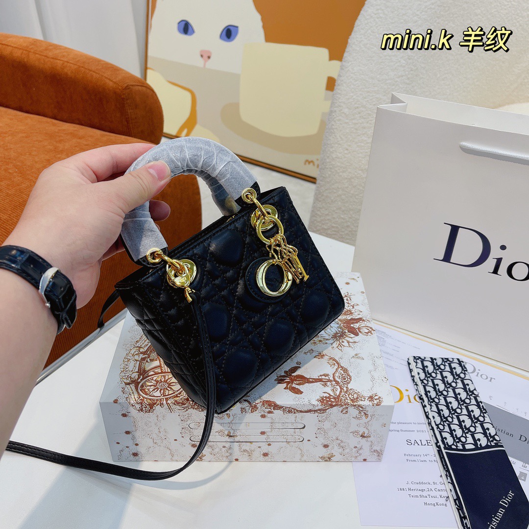 Dior $72 code：13703 gallery