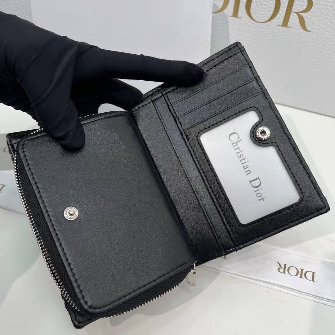 Dior counter the latest hot debut35$ code:3433 gallery