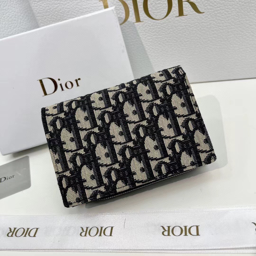 Dior counter the latest hot debut35$ code:3433 gallery