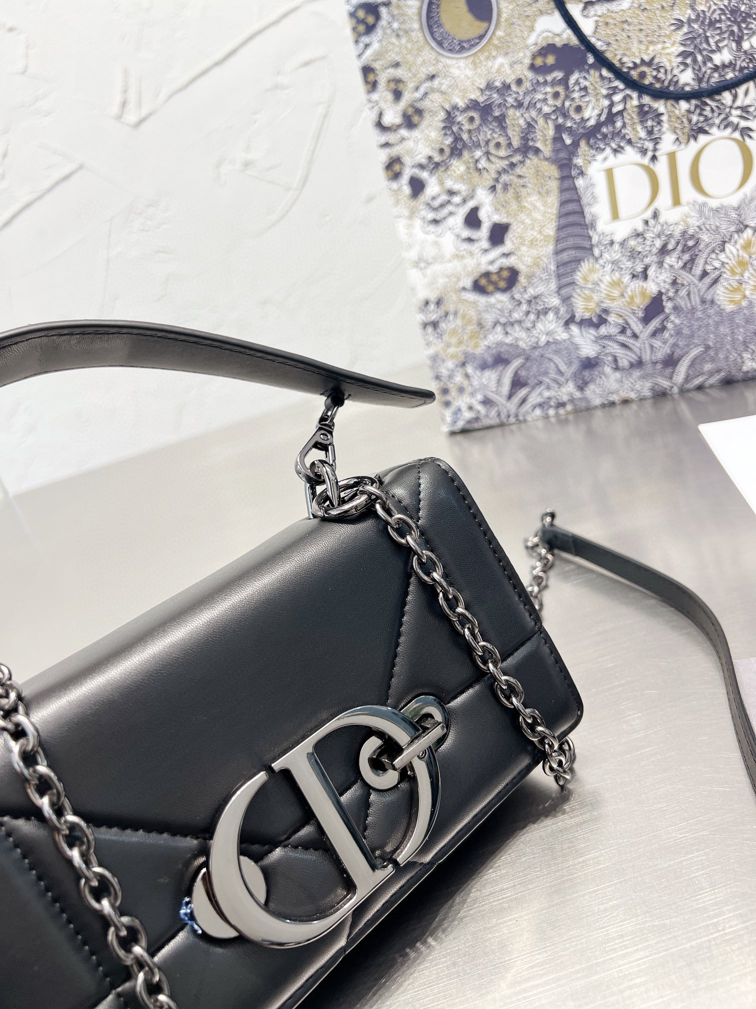 Dior/  $63  code:7008 gallery
