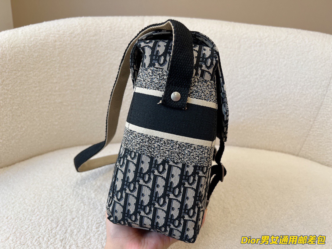 Duhot, embroidery postman $65 code:11079 gallery