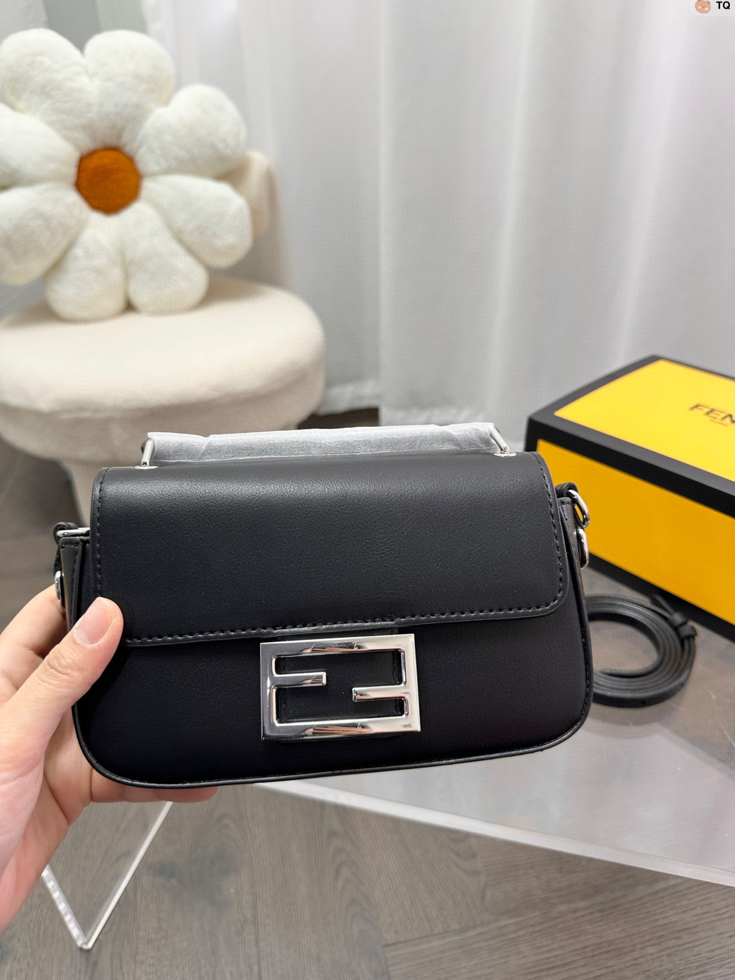 Fendi $60 code：14213 gallery