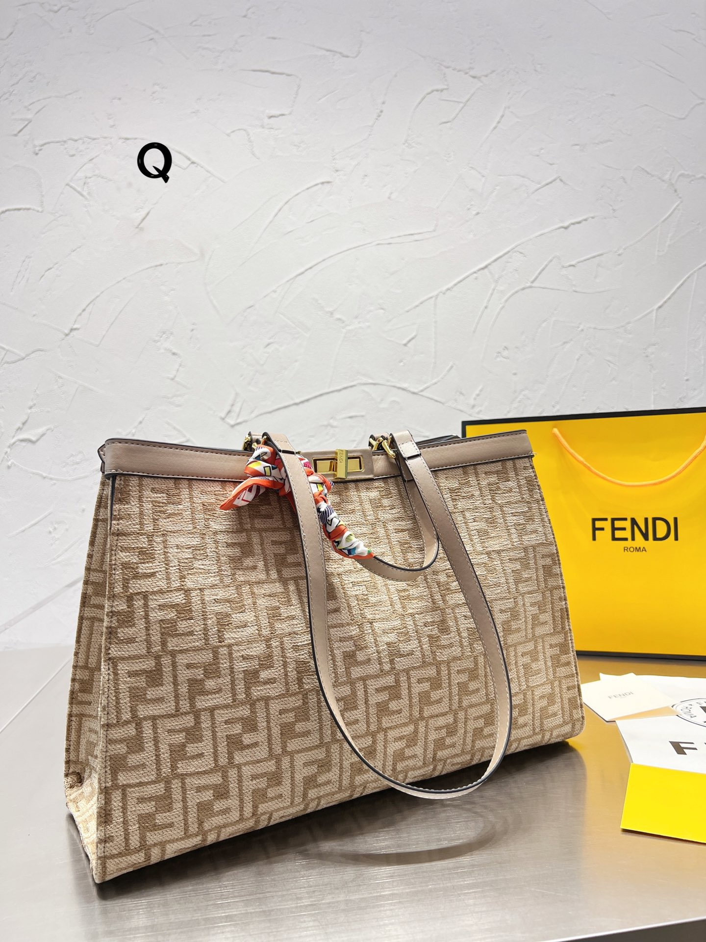 Fendi $90 CODE：14325 gallery