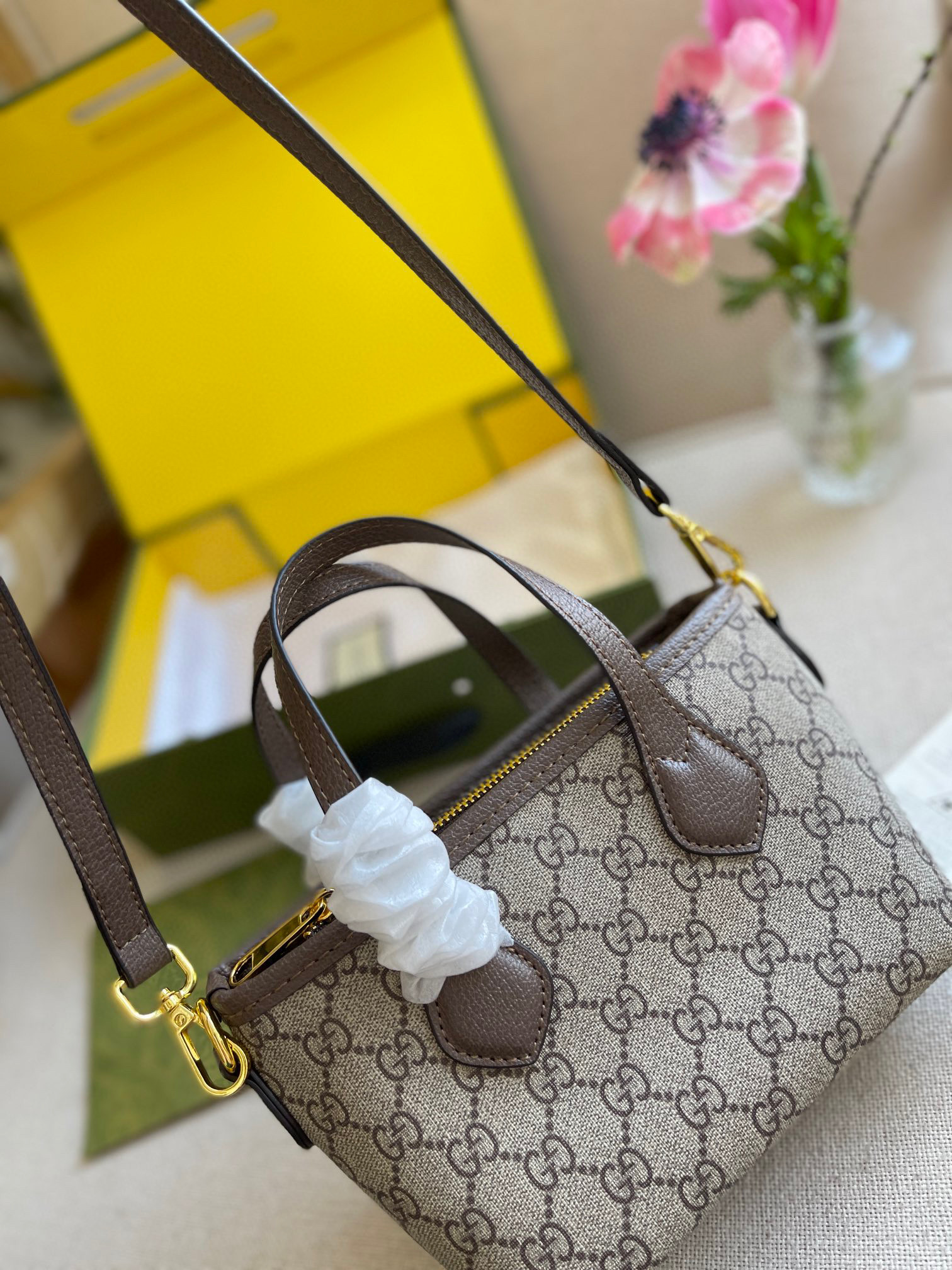 GUCCI $52 code：13780 gallery