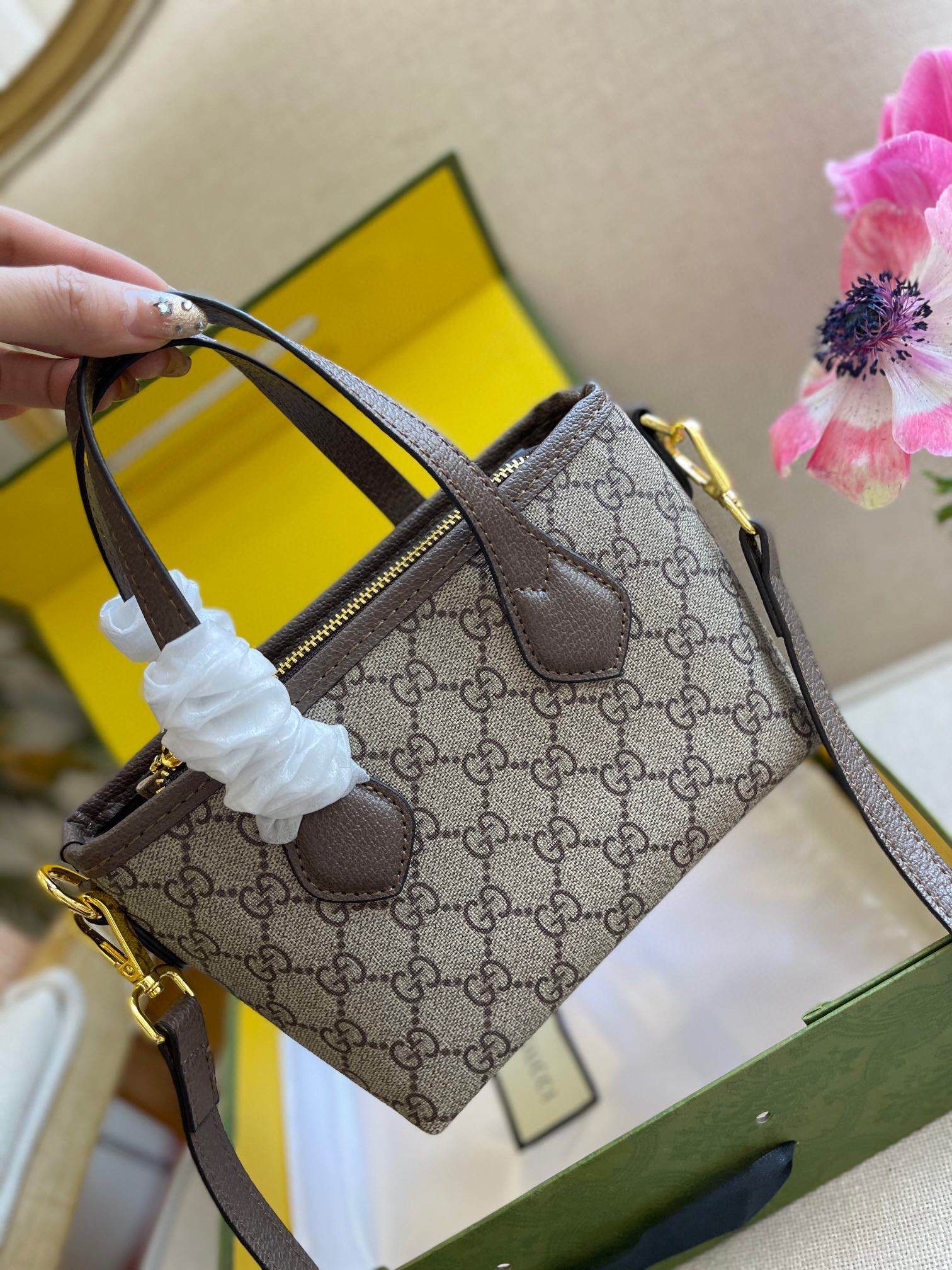 GUCCI $52 code：13780 gallery