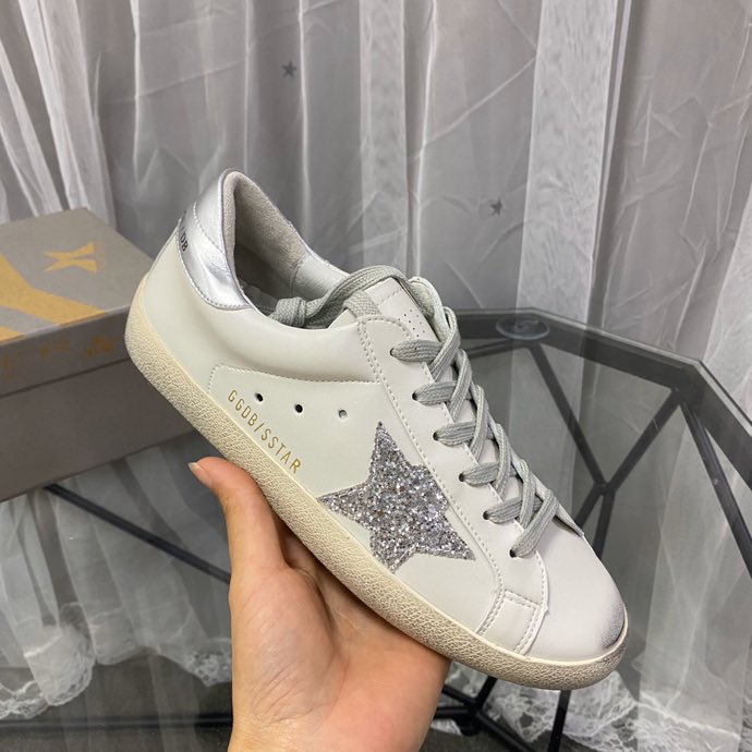 Golden goose $68 Code：13033 gallery