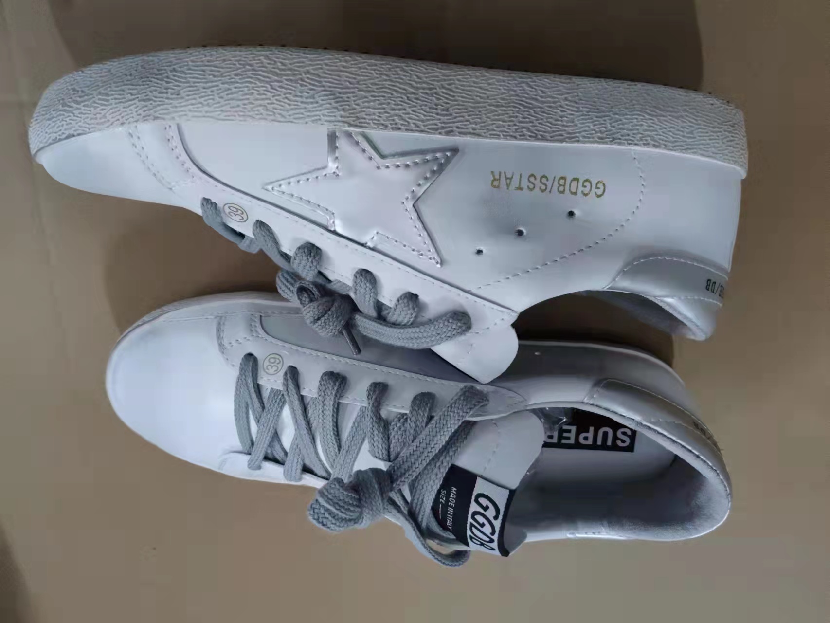 Golden goose $68 Code：14276 gallery