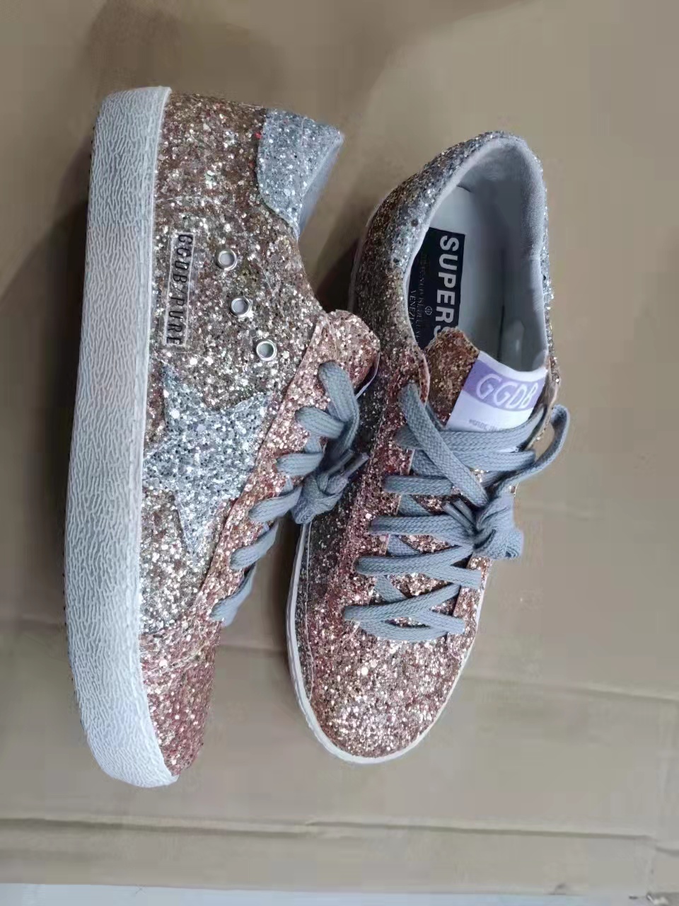 Golden goose $68 Code：14276 gallery