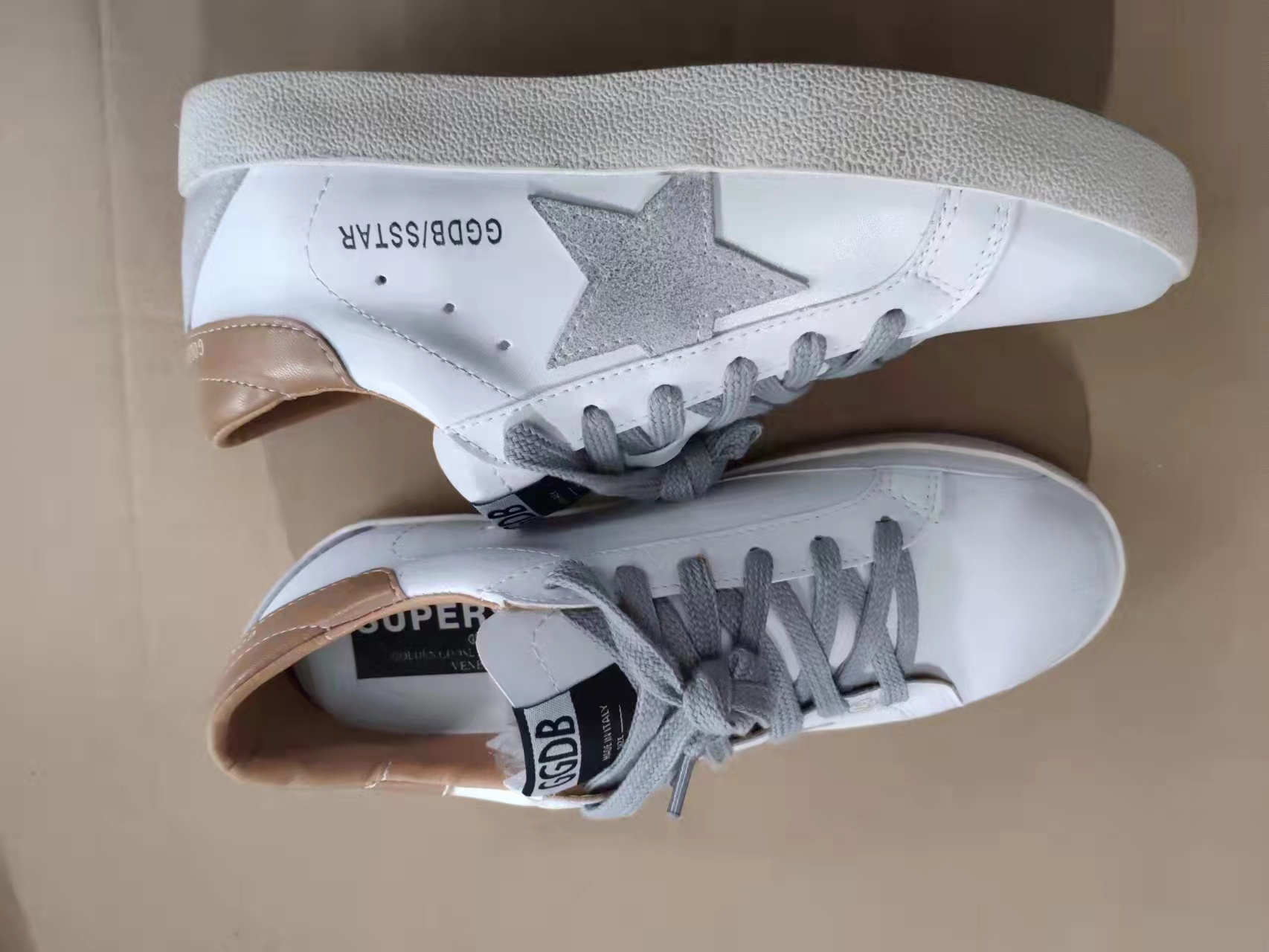 Golden goose $68 Code：14276 gallery