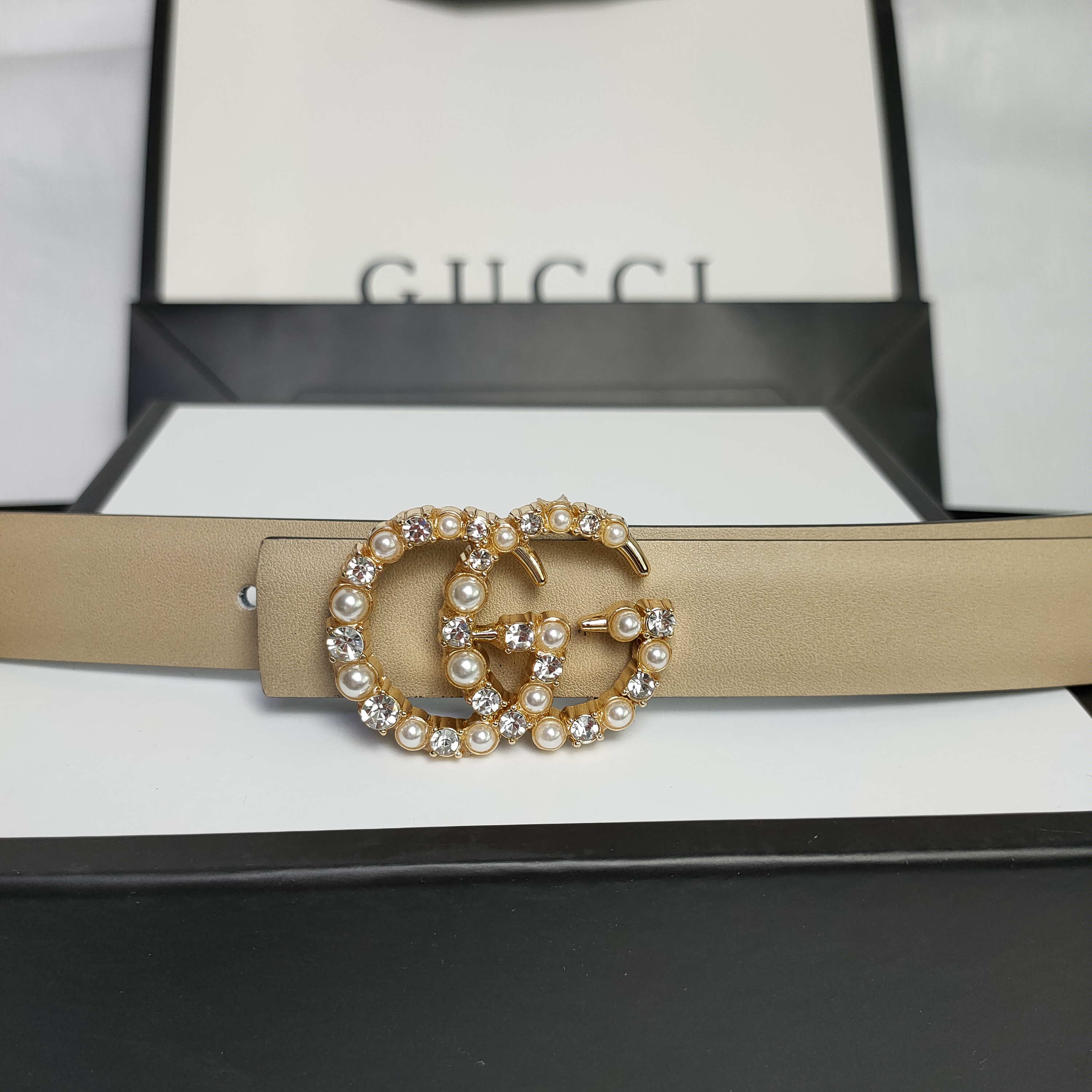 Gucci $21 14126 gallery