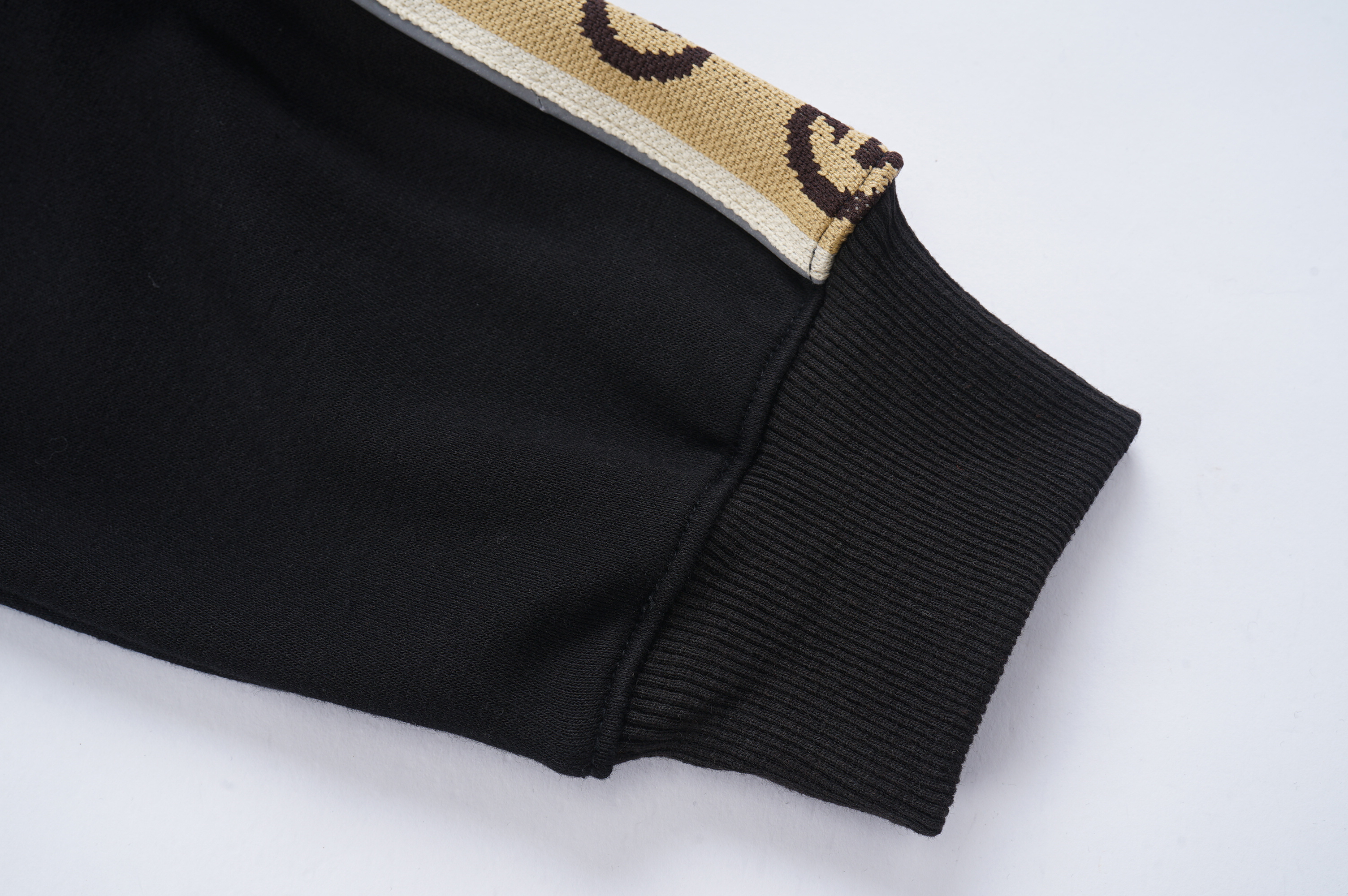 Gucci $44 code：13637 gallery