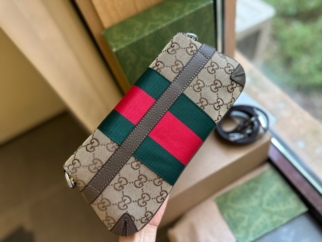 Gucci Horsebit Chain70$ code:11688 gallery